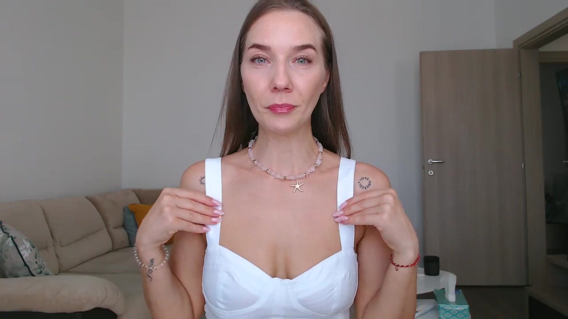 Gallery image thumbnail from LadyAH's myfreecams stream on, 09/16/2025, 09:37 image 2 of 20
