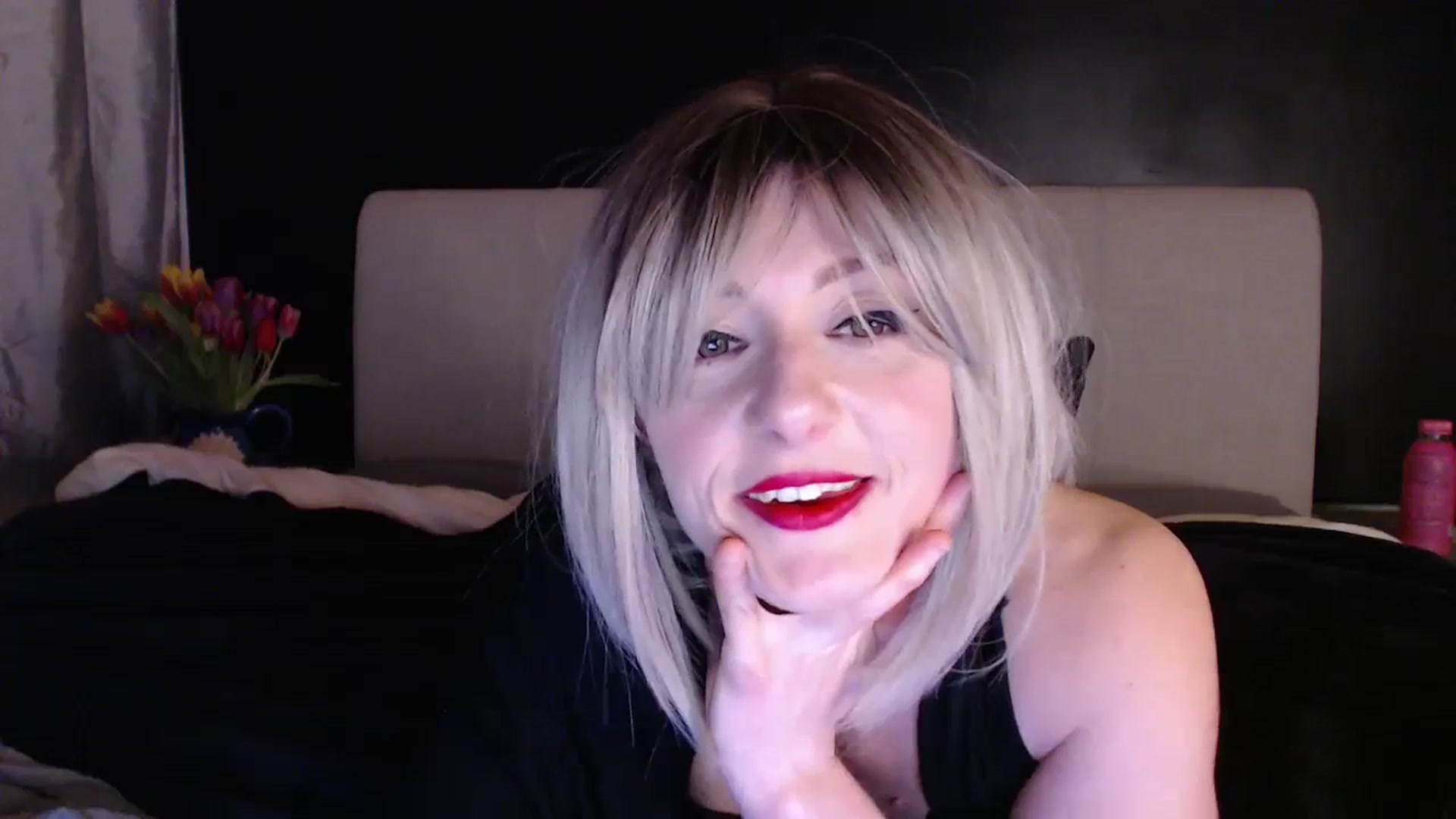 Gallery image thumbnail from LadyCandour's myfreecams stream on, 03/02/2024, 22:34 image 12 of 20