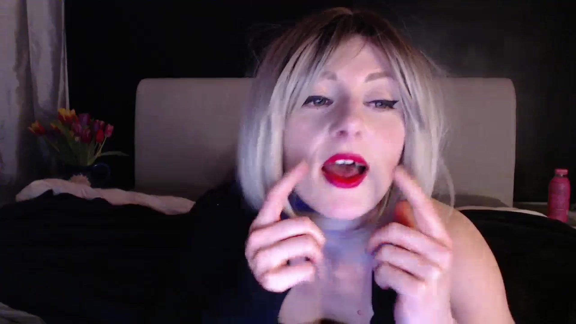 Gallery image thumbnail from LadyCandour's myfreecams stream on, 03/02/2024, 22:34 image 11 of 20