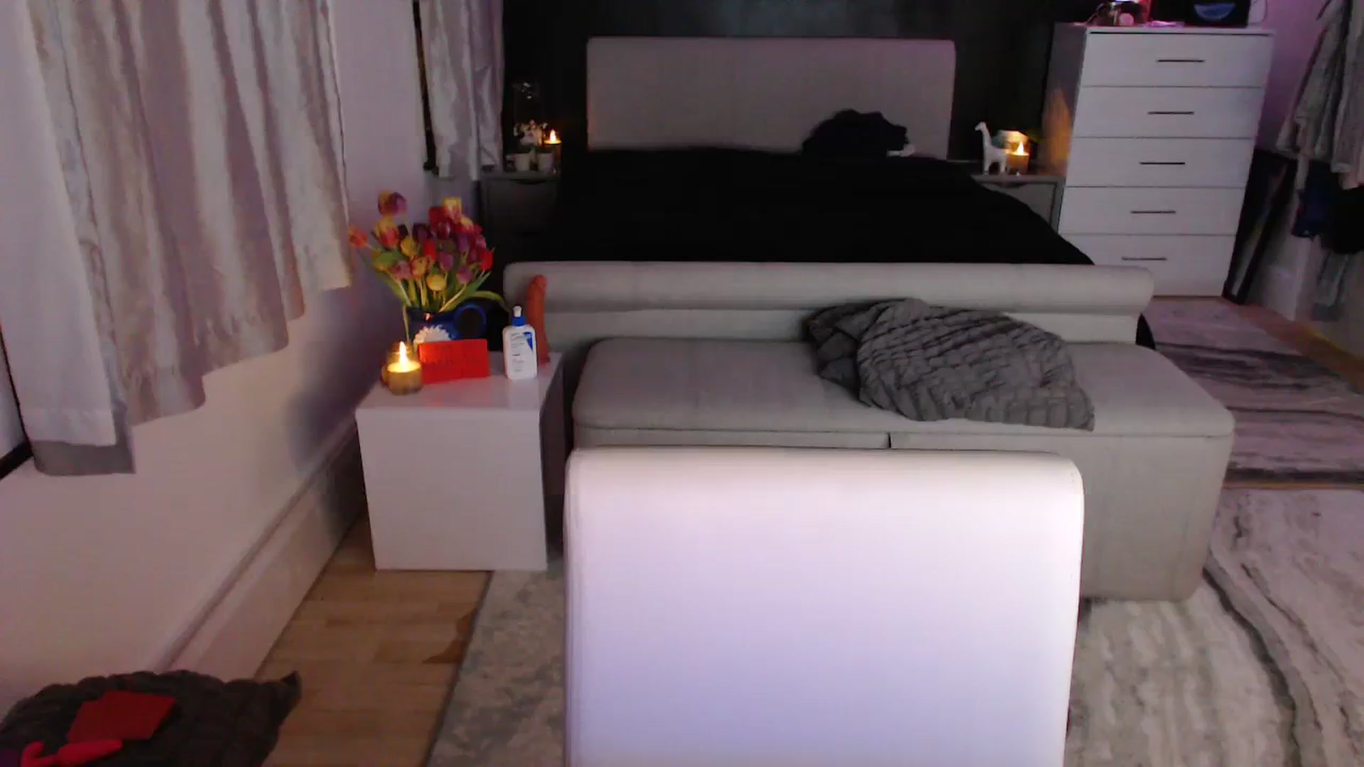 Gallery image thumbnail from LadyCandour's myfreecams stream on, 03/06/2024, 21:11 image 15 of 20