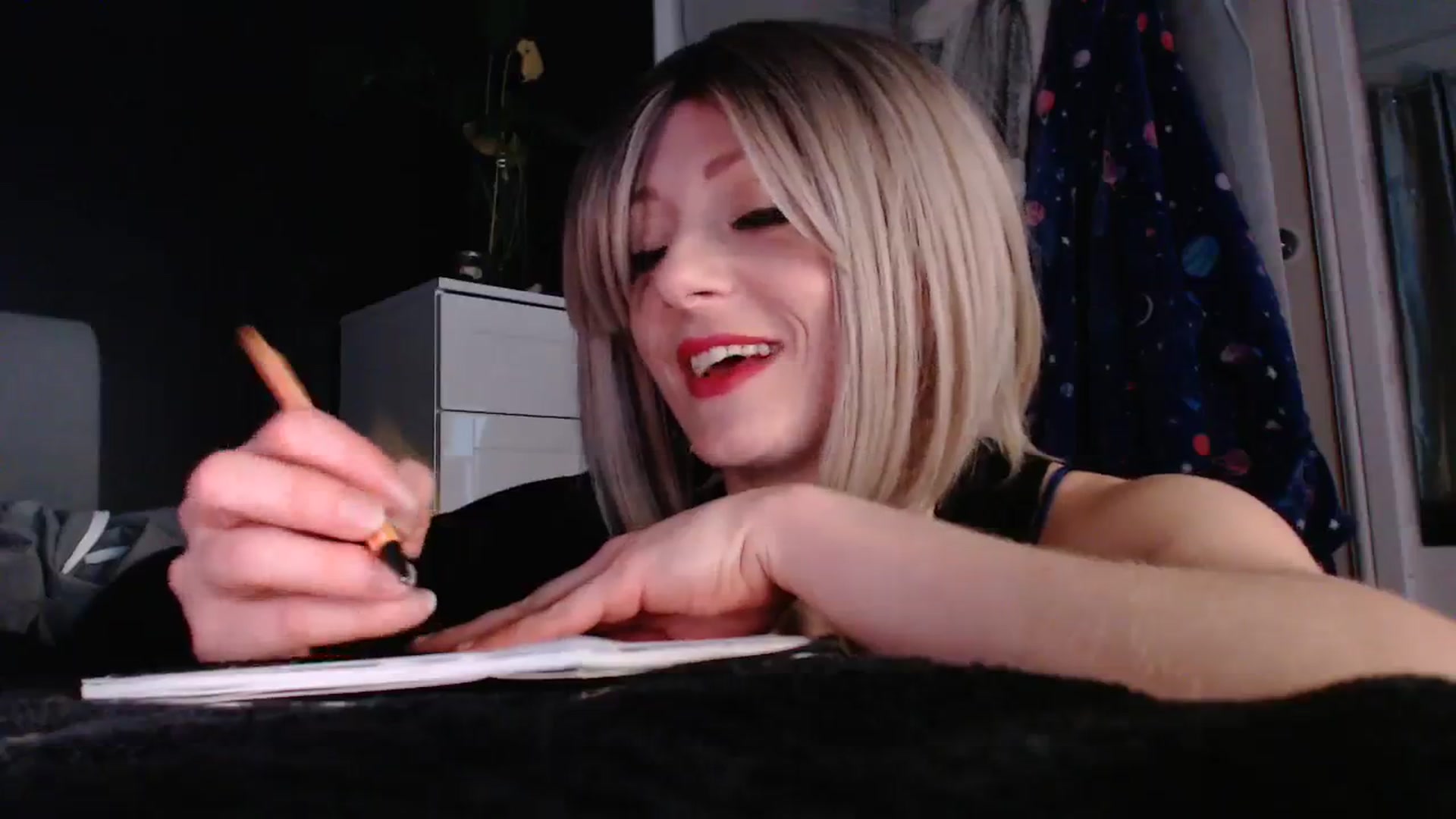 Gallery image thumbnail from LadyCandour's myfreecams stream on, 03/08/2024, 22:25 image 14 of 20