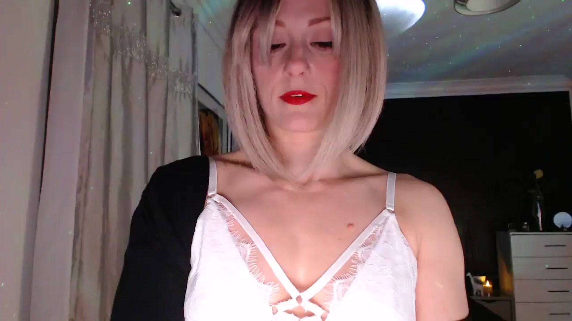 Gallery image thumbnail from LadyCandour's myfreecams stream on, 03/11/2024, 21:58 image 9 of 20