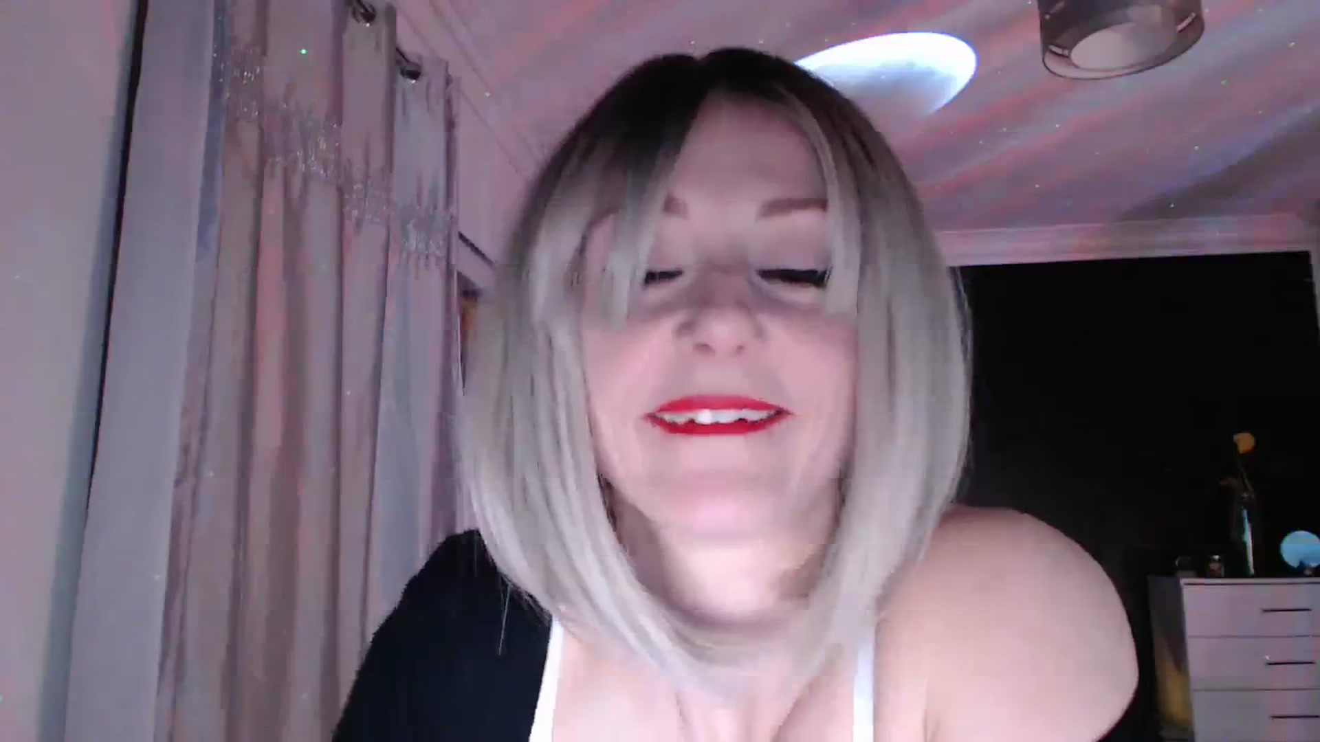 Gallery image thumbnail from LadyCandour's myfreecams stream on, 03/11/2024, 21:58 image 8 of 20