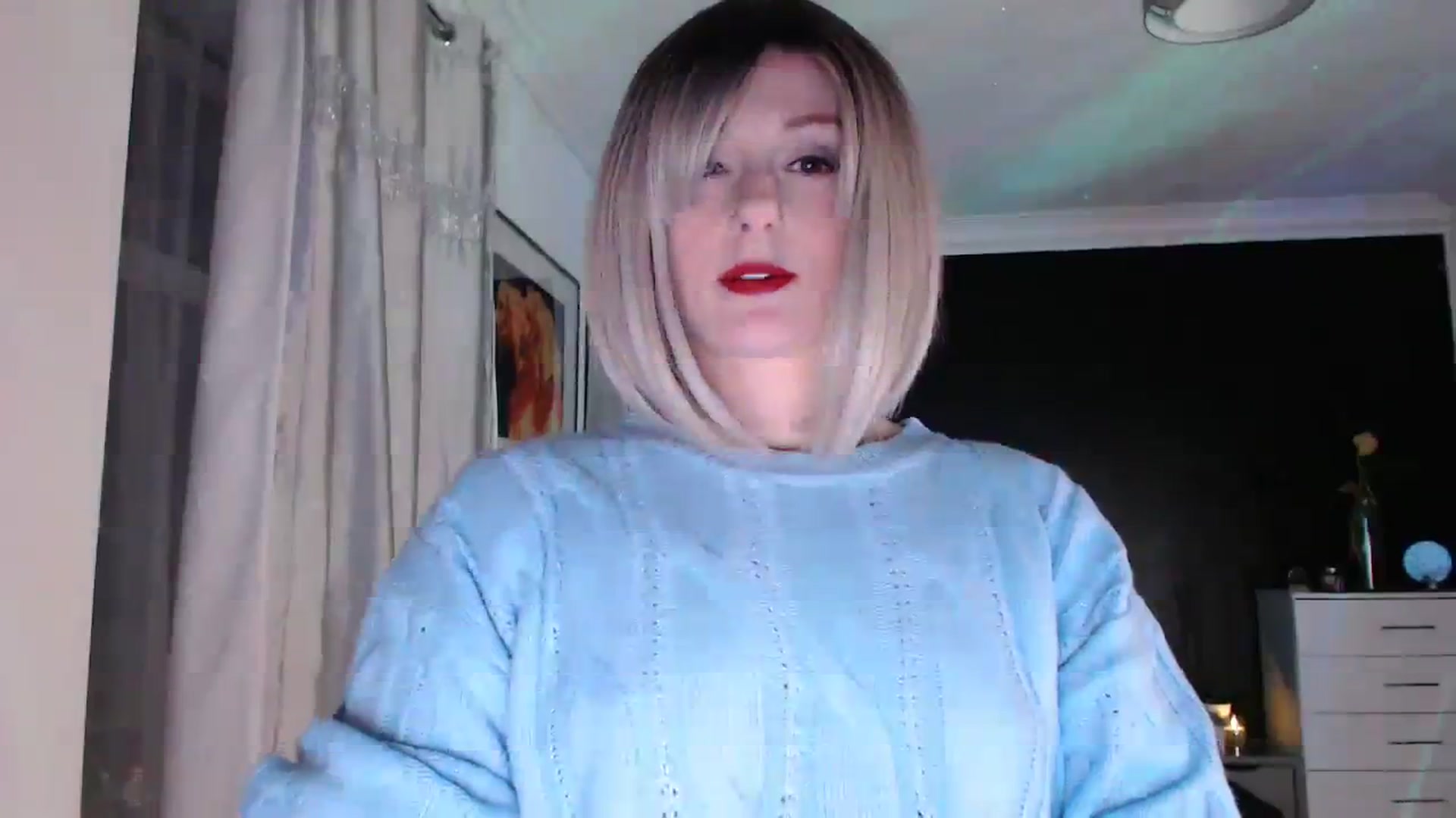 Gallery image thumbnail from LadyCandour's myfreecams stream on, 03/13/2024, 19:54 image 10 of 20