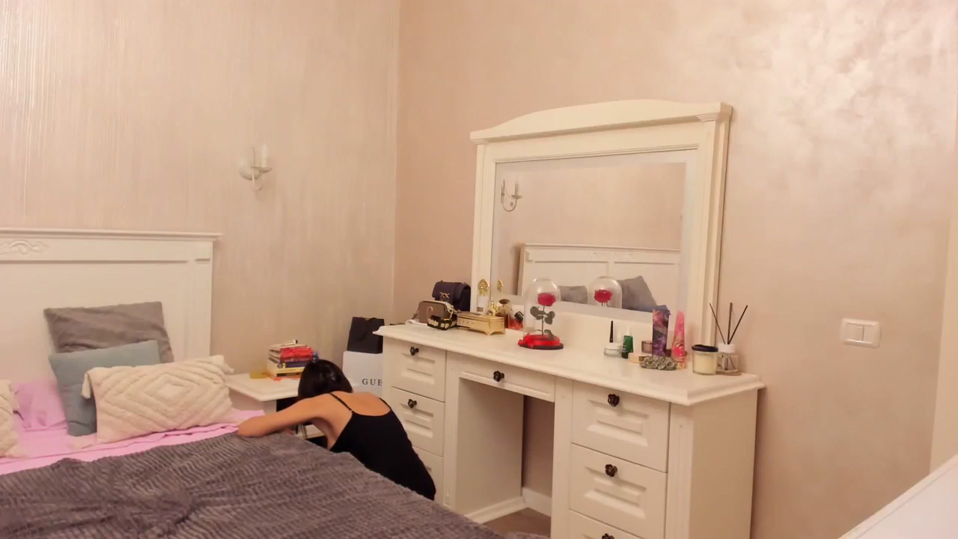 Gallery image thumbnail from LadyDesire's myfreecams stream on, 07/29/2024, 22:10 image 12 of 20