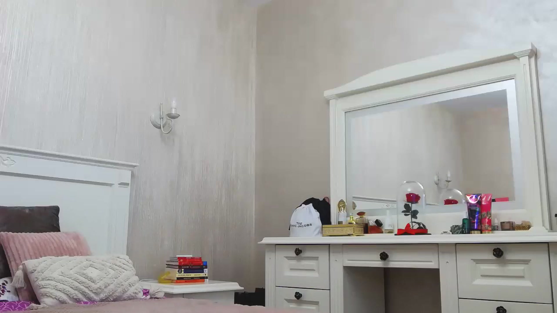 Gallery image thumbnail from LadyDesire's myfreecams stream on, 09/12/2024, 08:25 image 8 of 20