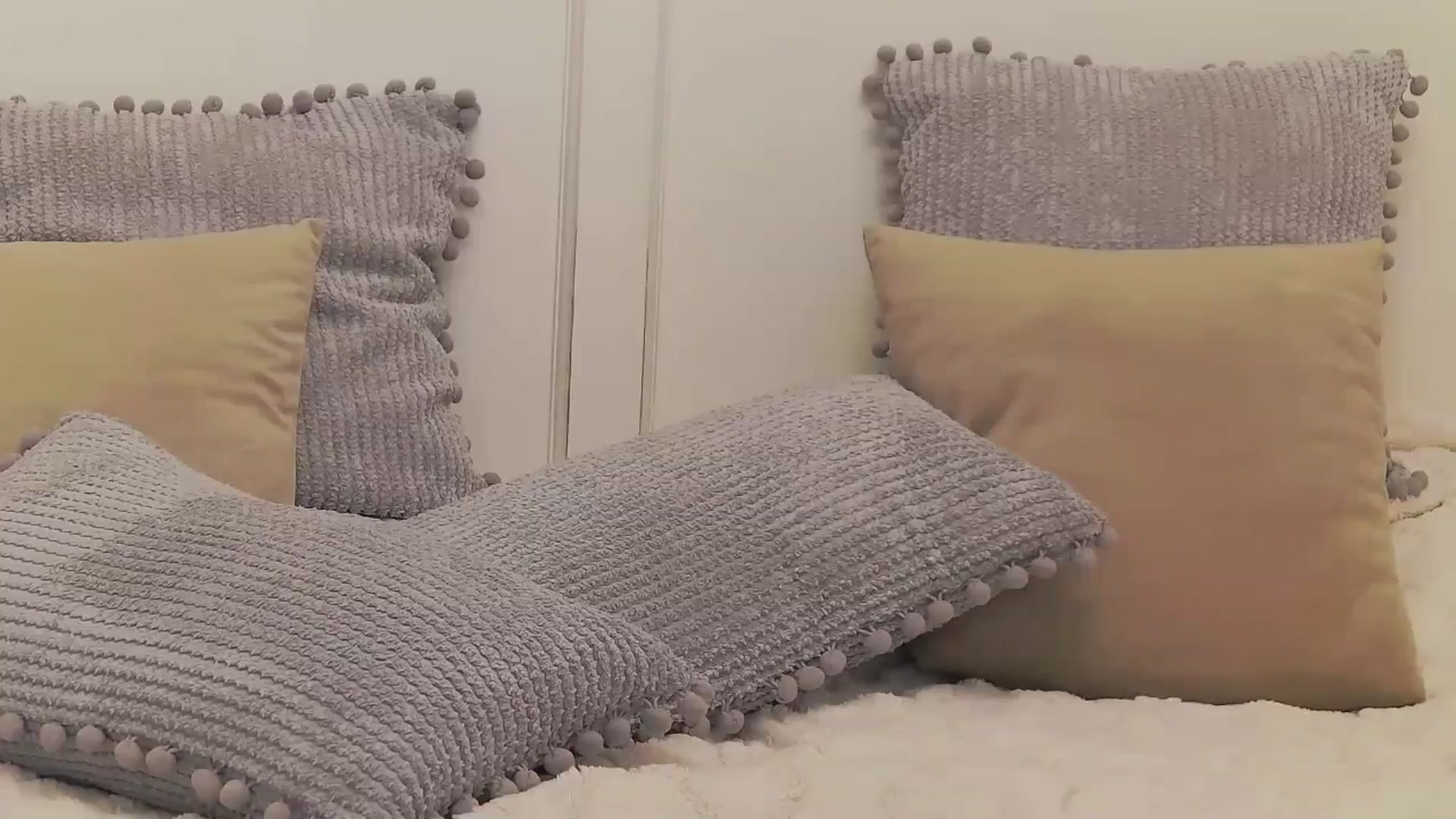 Gallery image thumbnail from LadyDesire's myfreecams stream on, 02/04/2026, 23:22 image 4 of 20