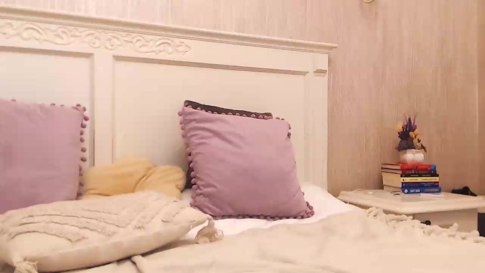 Gallery image thumbnail from LadyDesire's myfreecams stream on, 08/31/2026, 22:54 image 17 of 20