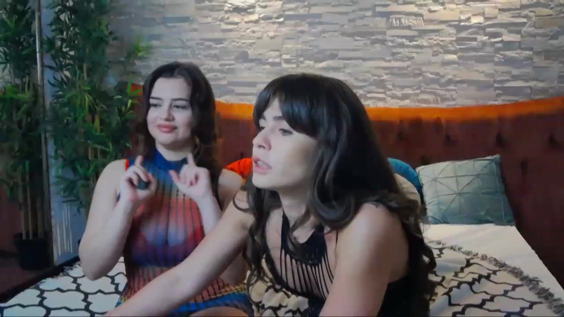 Gallery image thumbnail from LadyDoll_'s myfreecams stream on, 12/20/2022, 19:40 image 8 of 20