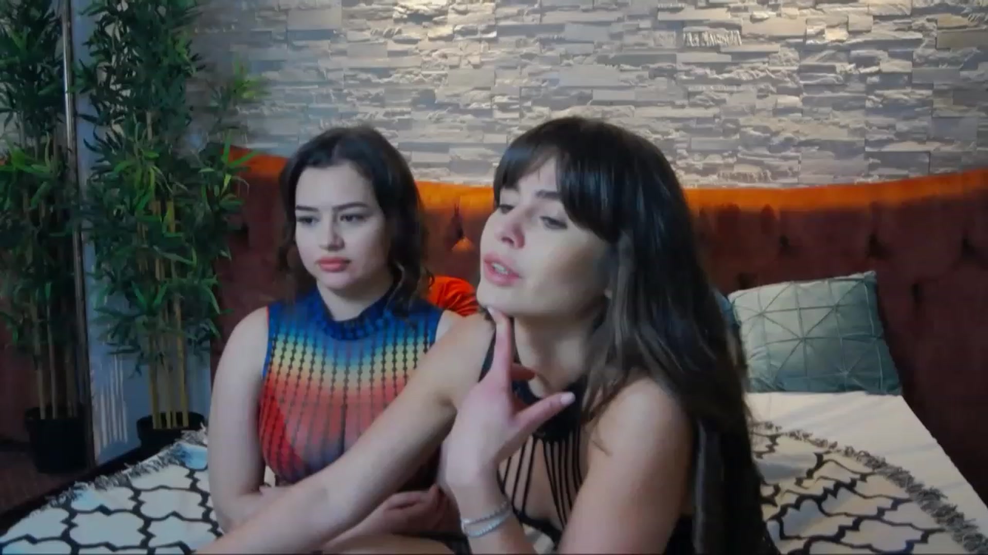 Gallery image thumbnail from LadyDoll_'s myfreecams stream on, 12/20/2022, 19:40 image 9 of 20