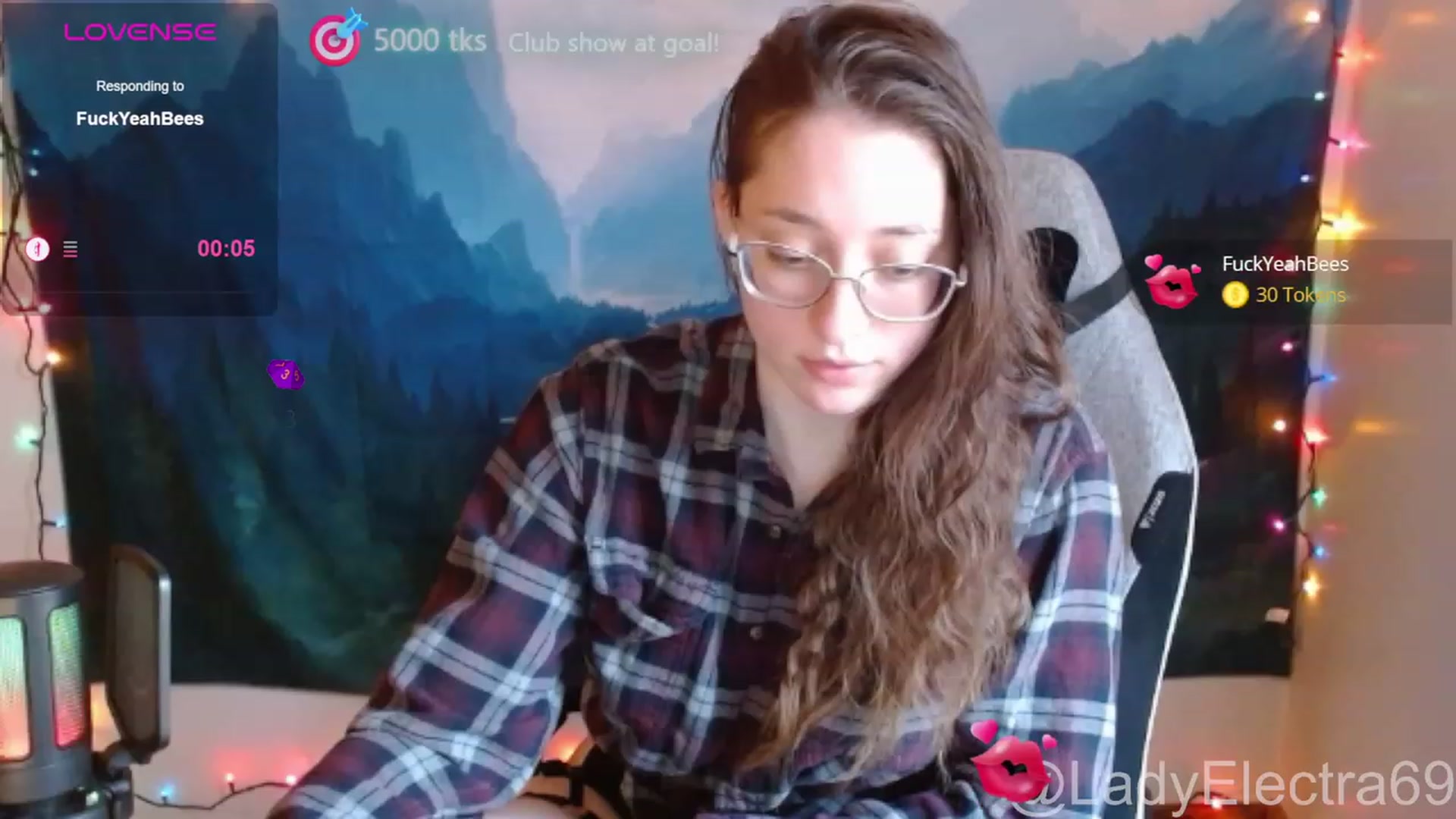 Gallery image thumbnail from LadyElectra69's myfreecams stream on, 12/02/2023, 17:25 image 3 of 20