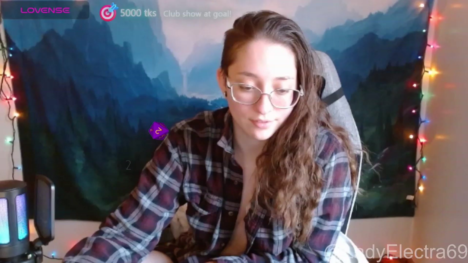 Gallery image thumbnail from LadyElectra69's myfreecams stream on, 12/02/2023, 17:25 image 18 of 20