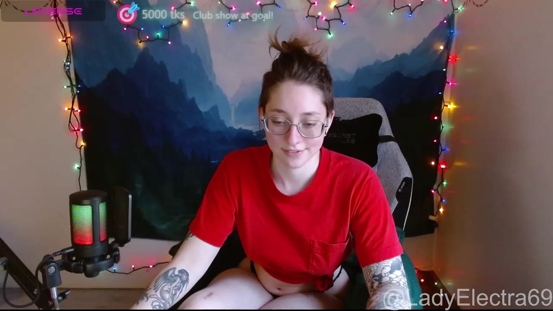 Gallery image thumbnail from LadyElectra69's myfreecams stream on, 12/09/2023, 16:57 image 19 of 20