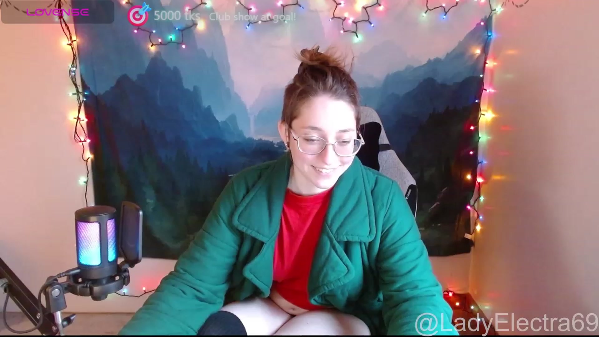 Gallery image thumbnail from LadyElectra69's myfreecams stream on, 12/09/2023, 16:57 image 4 of 20