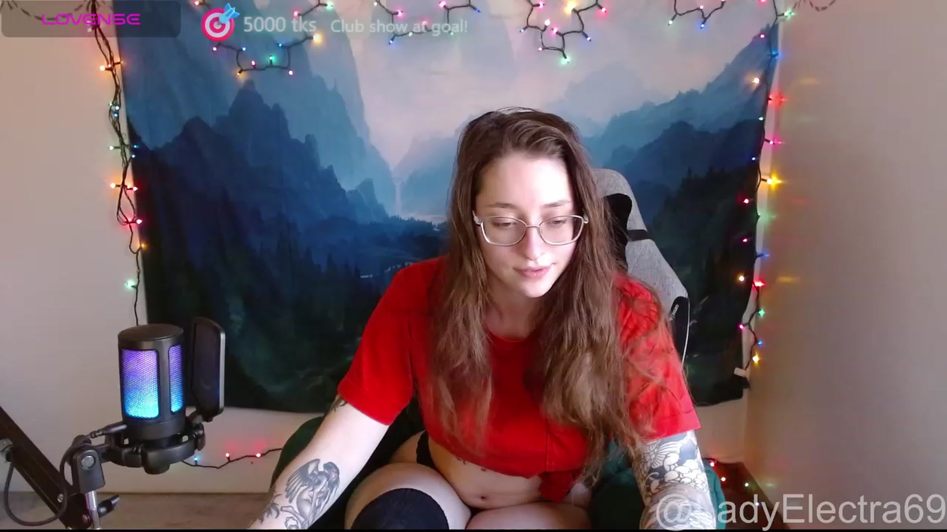 Gallery image thumbnail from LadyElectra69's myfreecams stream on, 12/09/2023, 17:44 image 6 of 20