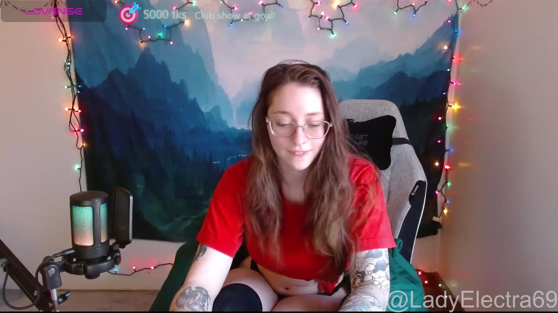 Gallery image thumbnail from LadyElectra69's myfreecams stream on, 12/09/2023, 17:44 image 20 of 20