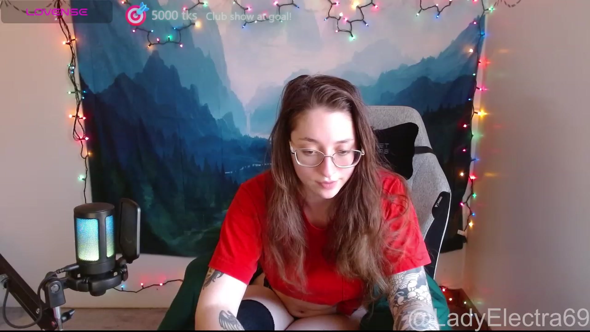 Gallery image thumbnail from LadyElectra69's myfreecams stream on, 12/09/2023, 17:44 image 14 of 20