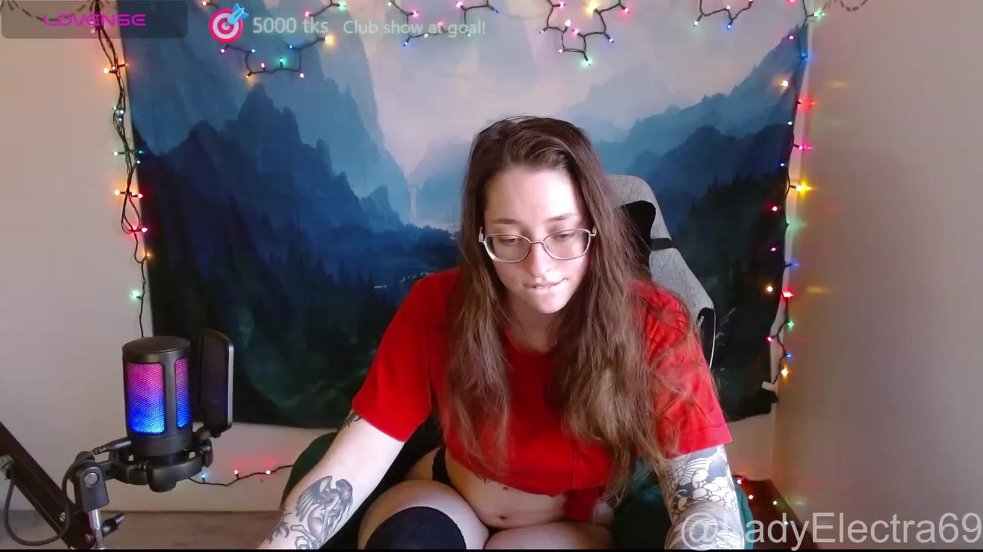 Gallery image thumbnail from LadyElectra69's myfreecams stream on, 12/09/2023, 17:44 image 7 of 20