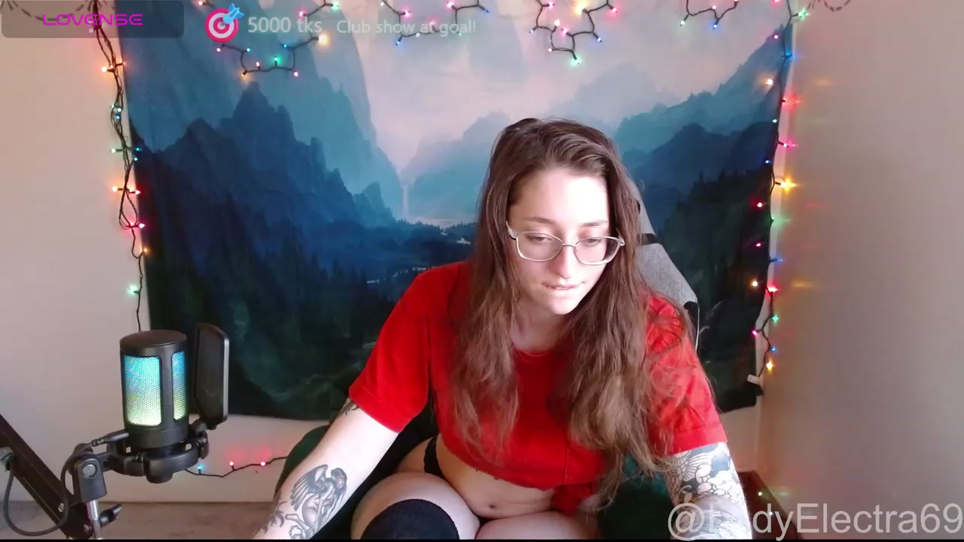 Gallery image thumbnail from LadyElectra69's myfreecams stream on, 12/09/2023, 17:44 image 9 of 20