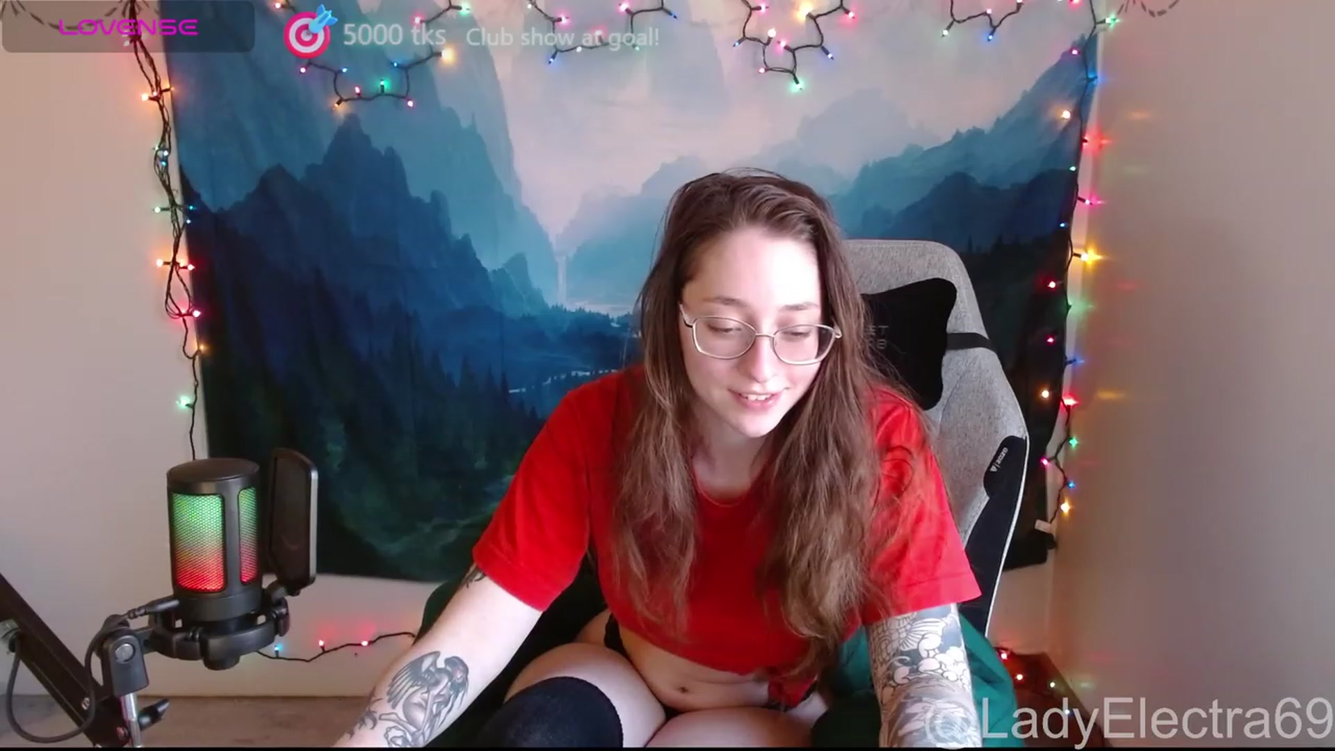Gallery image thumbnail from LadyElectra69's myfreecams stream on, 12/09/2023, 17:44 image 18 of 20