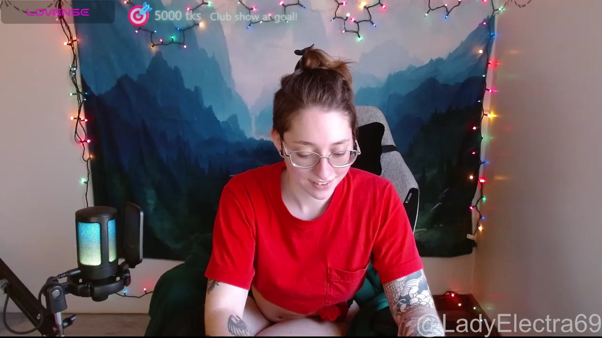 Gallery image thumbnail from LadyElectra69's myfreecams stream on, 12/09/2023, 18:33 image 10 of 20