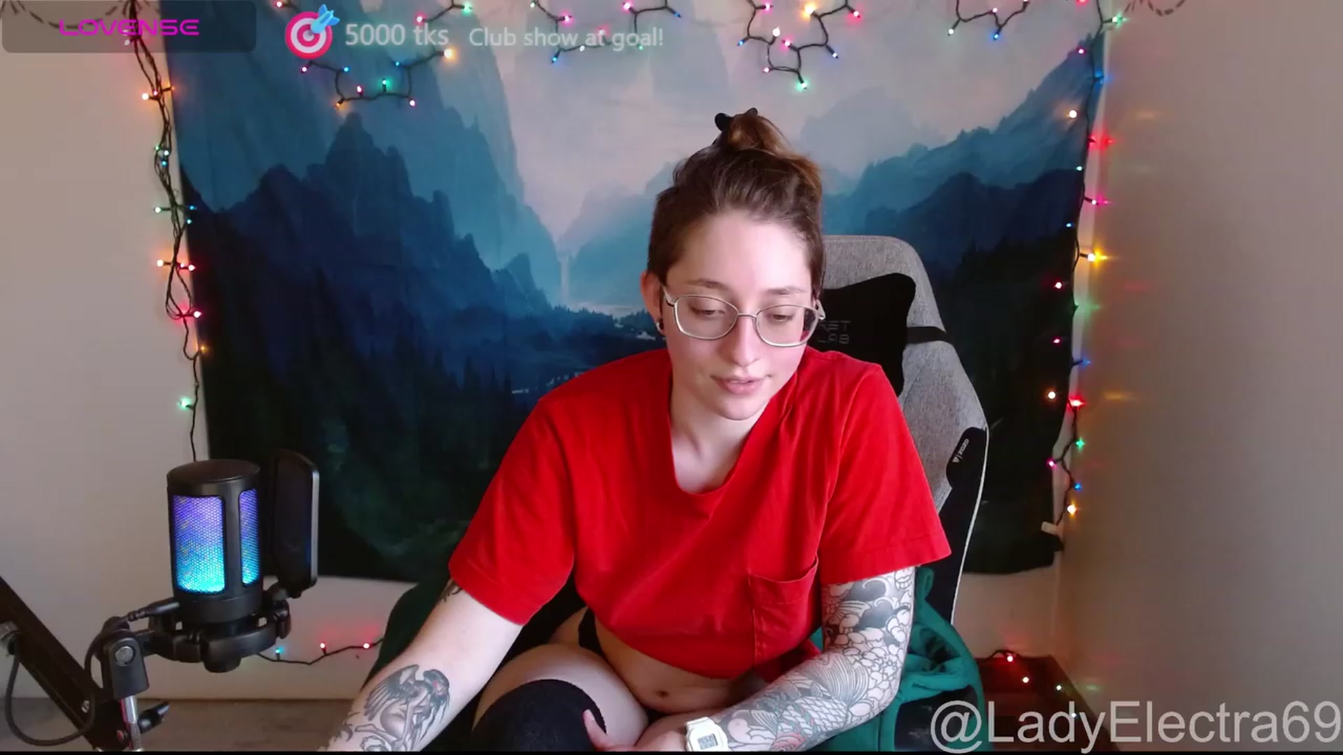 Gallery image thumbnail from LadyElectra69's myfreecams stream on, 12/09/2023, 18:33 image 6 of 20