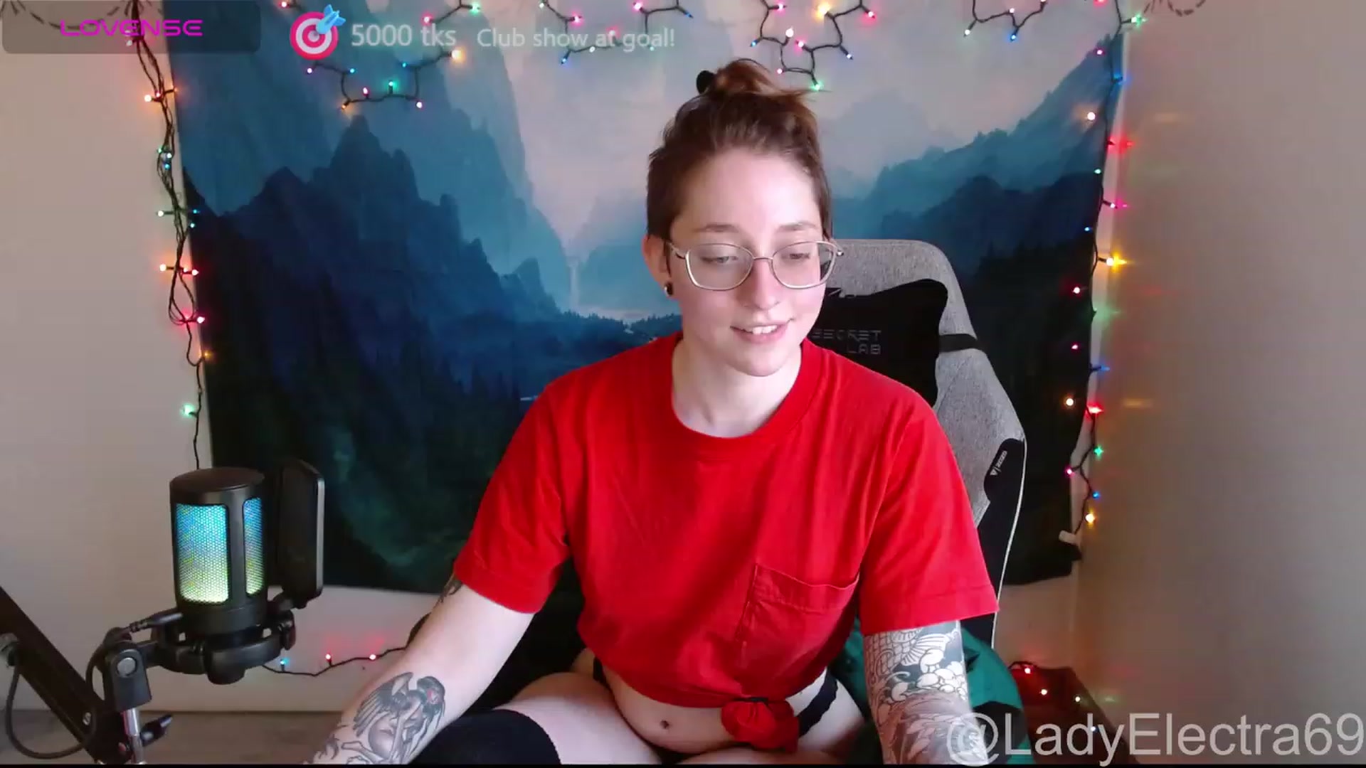 Gallery image thumbnail from LadyElectra69's myfreecams stream on, 12/09/2023, 18:33 image 15 of 20