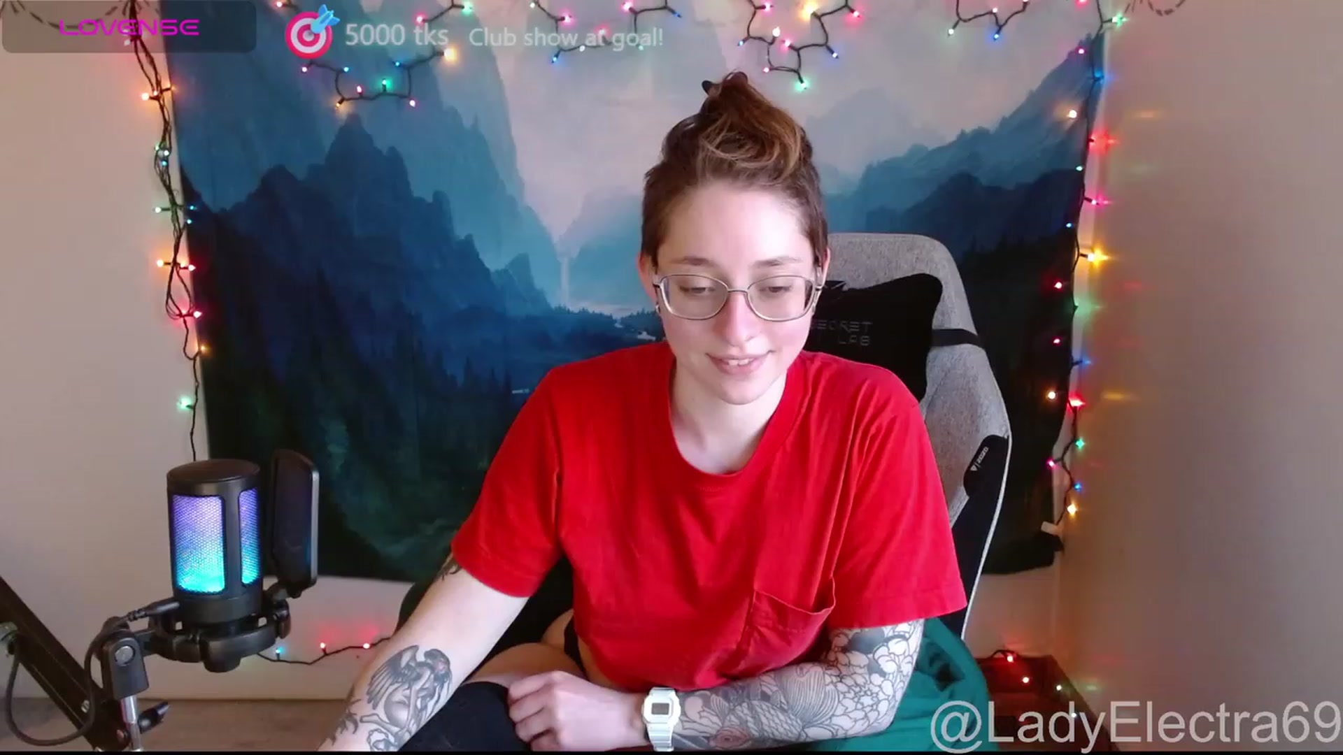 Gallery image thumbnail from LadyElectra69's myfreecams stream on, 12/09/2023, 18:33 image 3 of 20
