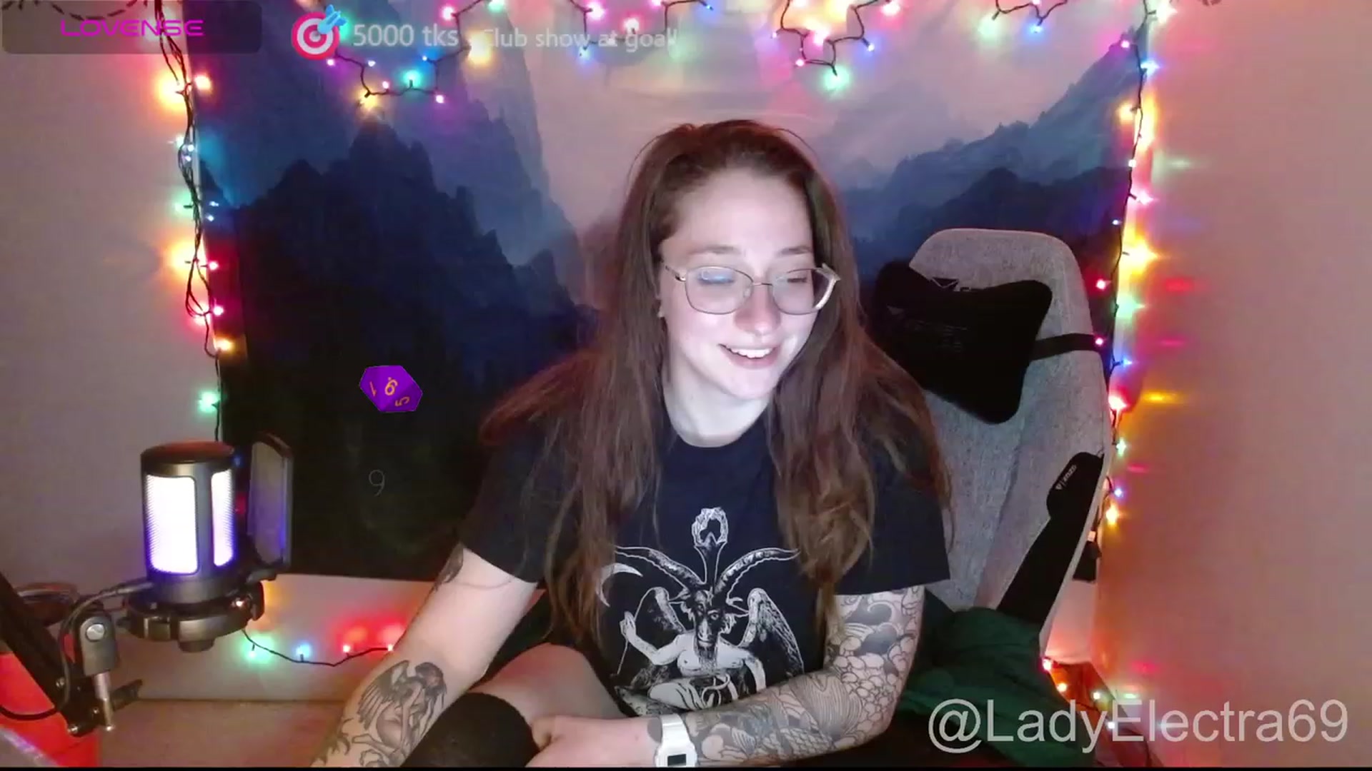 Gallery image thumbnail from LadyElectra69's myfreecams stream on, 12/12/2023, 03:05 image 9 of 20