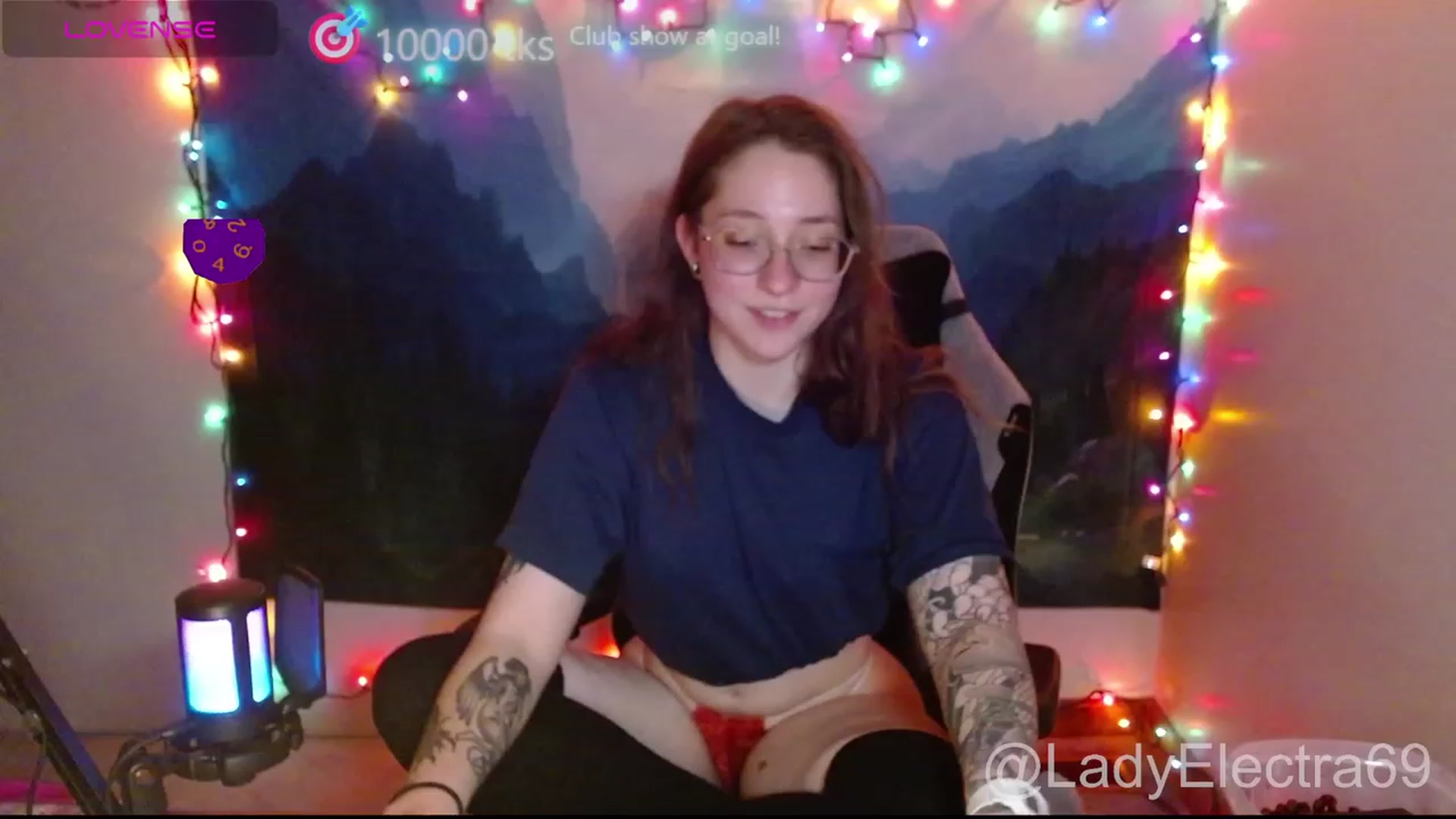 Gallery image thumbnail from LadyElectra69's myfreecams stream on, 12/18/2023, 03:28 image 14 of 20