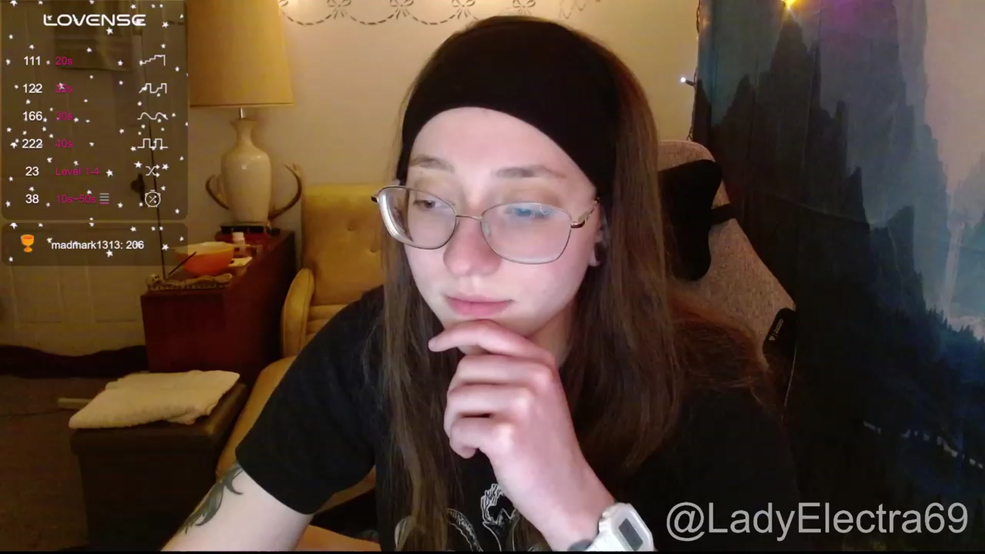 Gallery image thumbnail from LadyElectra69's myfreecams stream on, 01/01/2024, 04:25 image 19 of 20