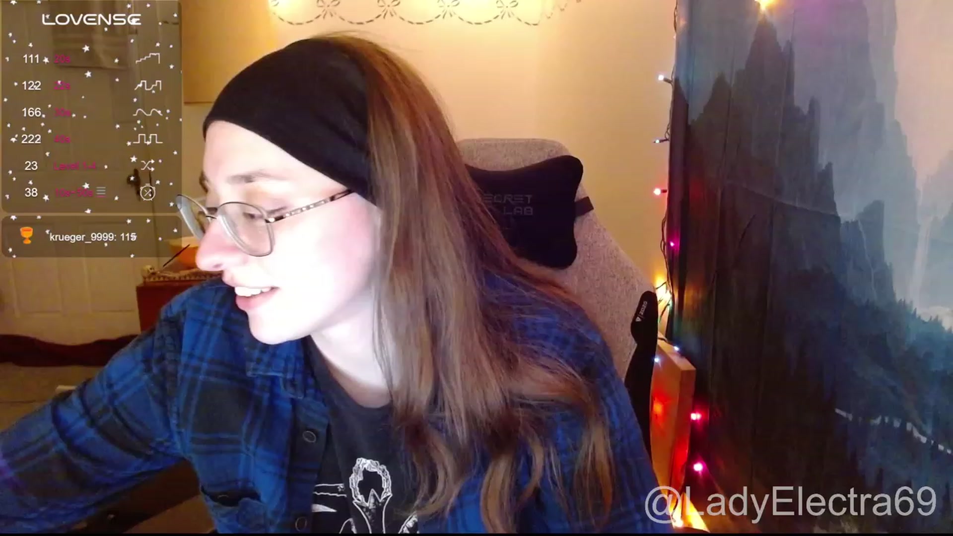 Gallery image thumbnail from LadyElectra69's myfreecams stream on, 01/01/2024, 04:25 image 1 of 20