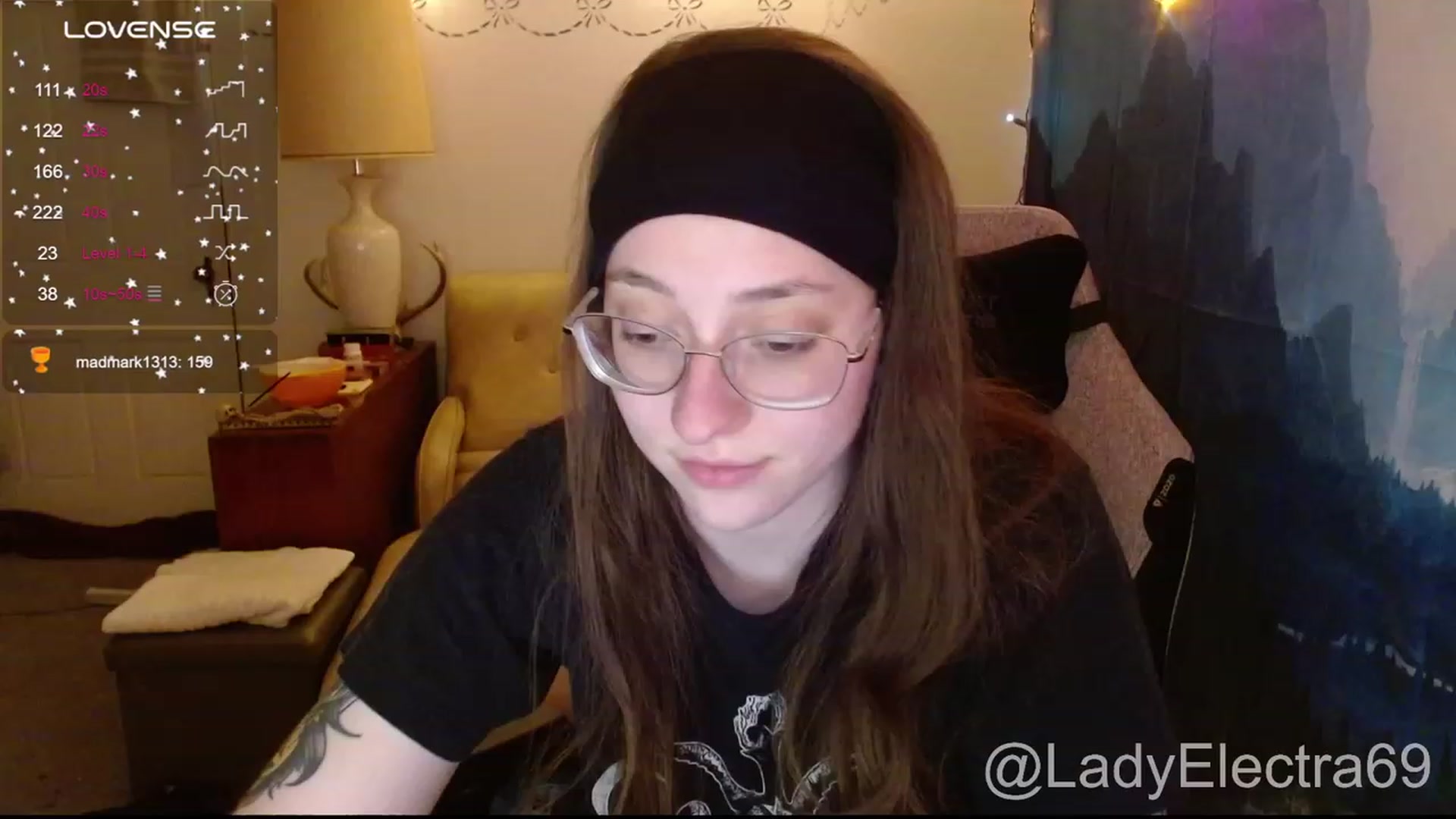 Gallery image thumbnail from LadyElectra69's myfreecams stream on, 01/01/2024, 04:25 image 15 of 20