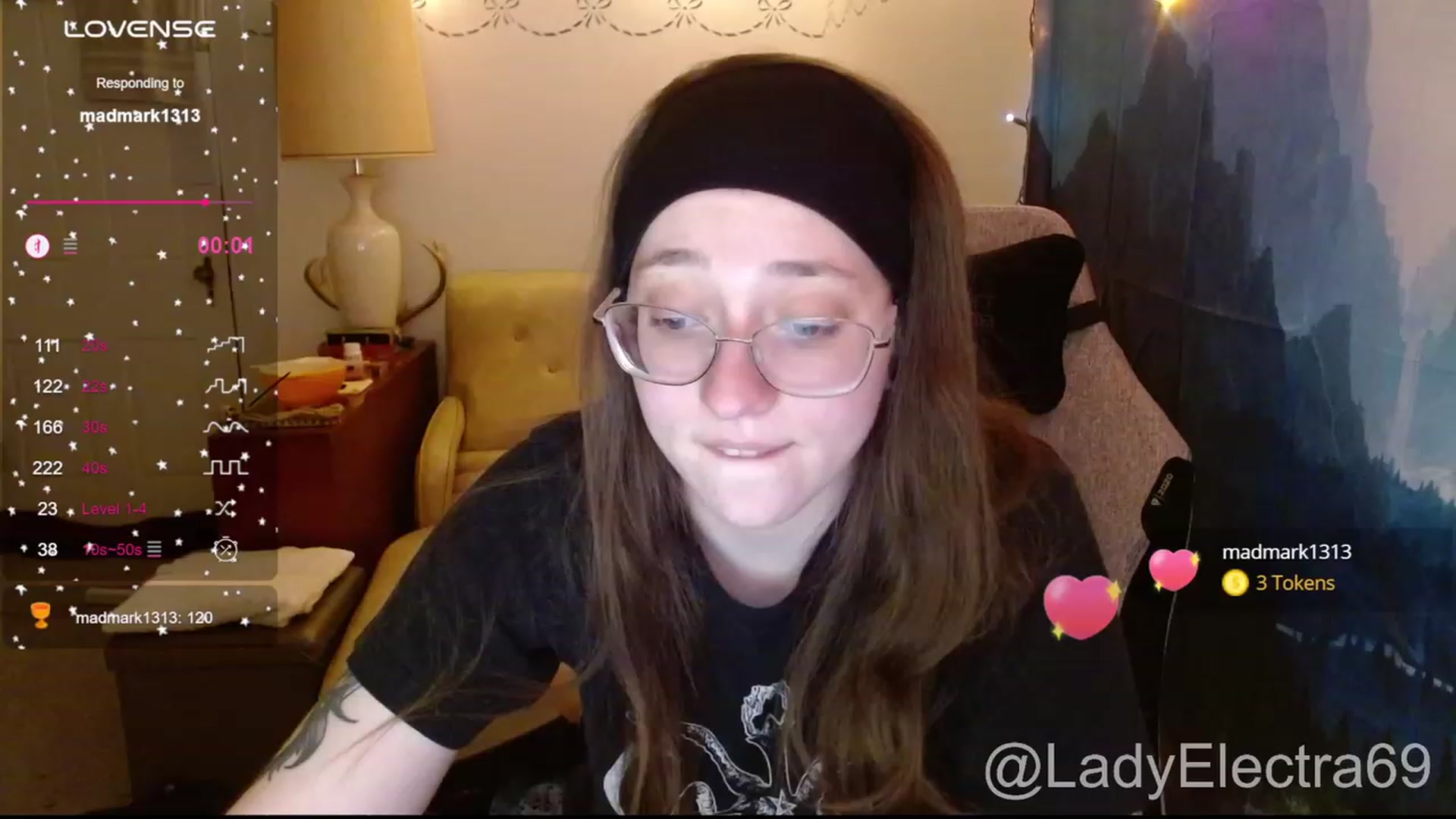 Gallery image thumbnail from LadyElectra69's myfreecams stream on, 01/01/2024, 04:25 image 12 of 20