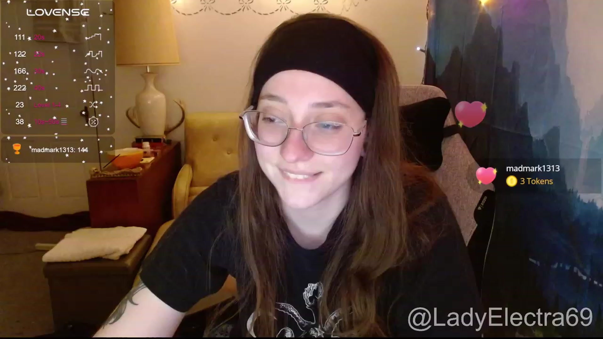 Gallery image thumbnail from LadyElectra69's myfreecams stream on, 01/01/2024, 04:25 image 14 of 20
