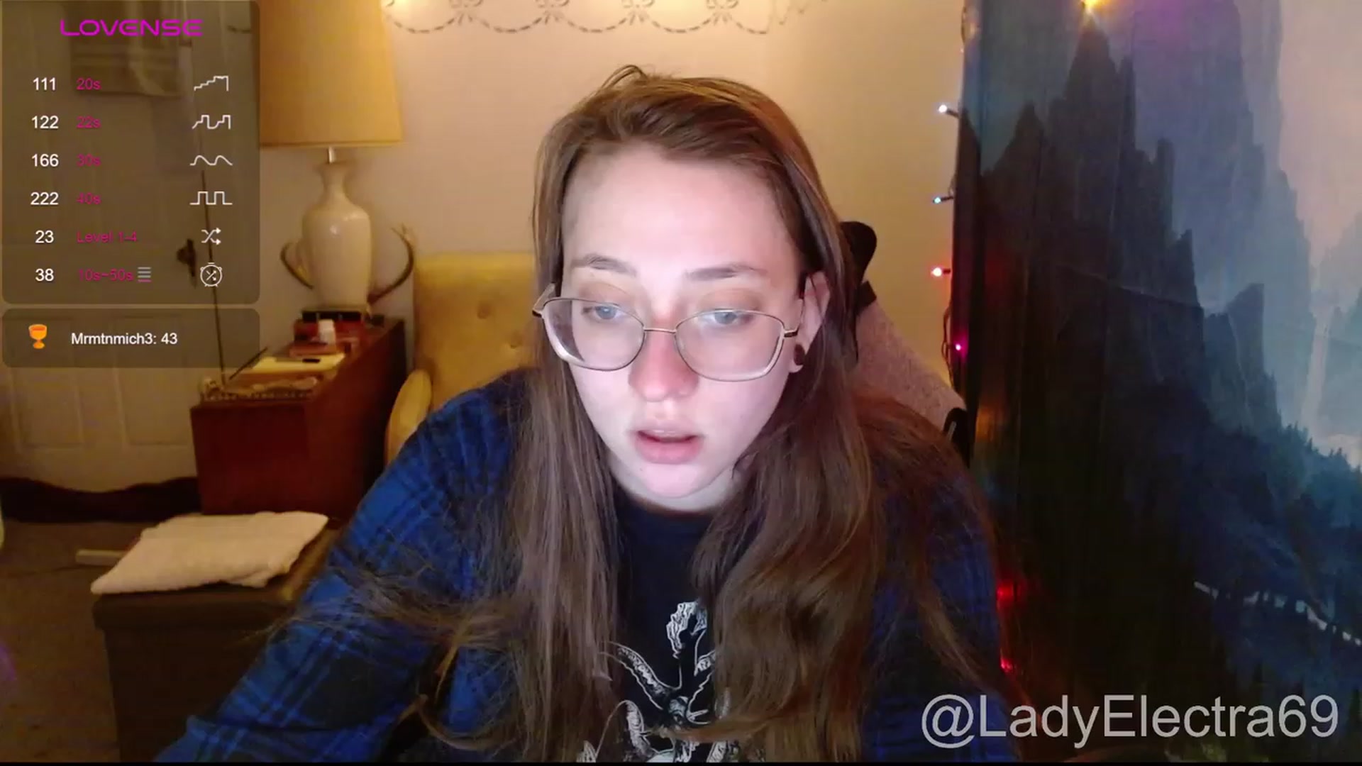 Gallery image thumbnail from LadyElectra69's myfreecams stream on, 01/01/2024, 22:30 image 10 of 20