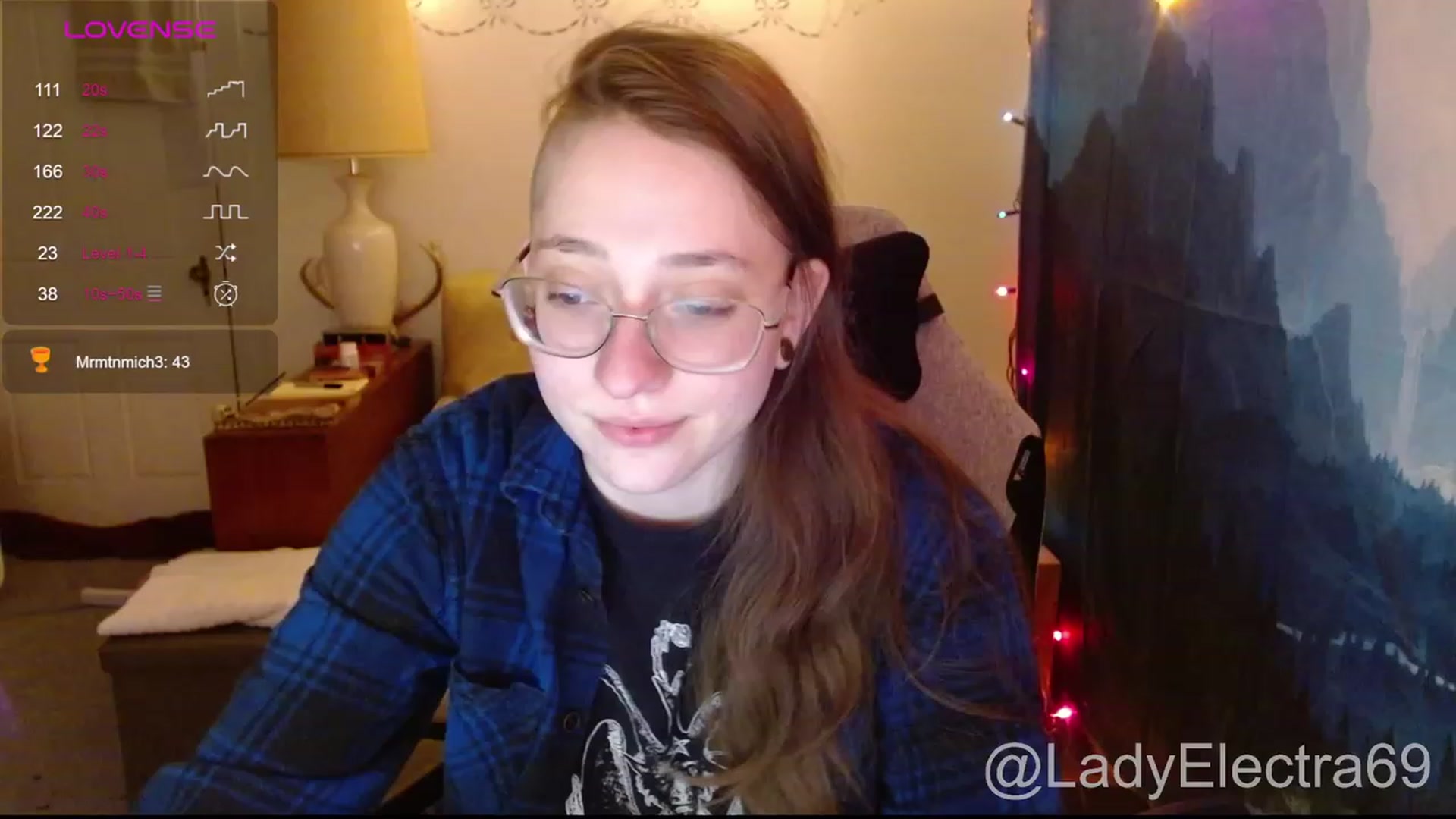 Gallery image thumbnail from LadyElectra69's myfreecams stream on, 01/01/2024, 22:30 image 3 of 20