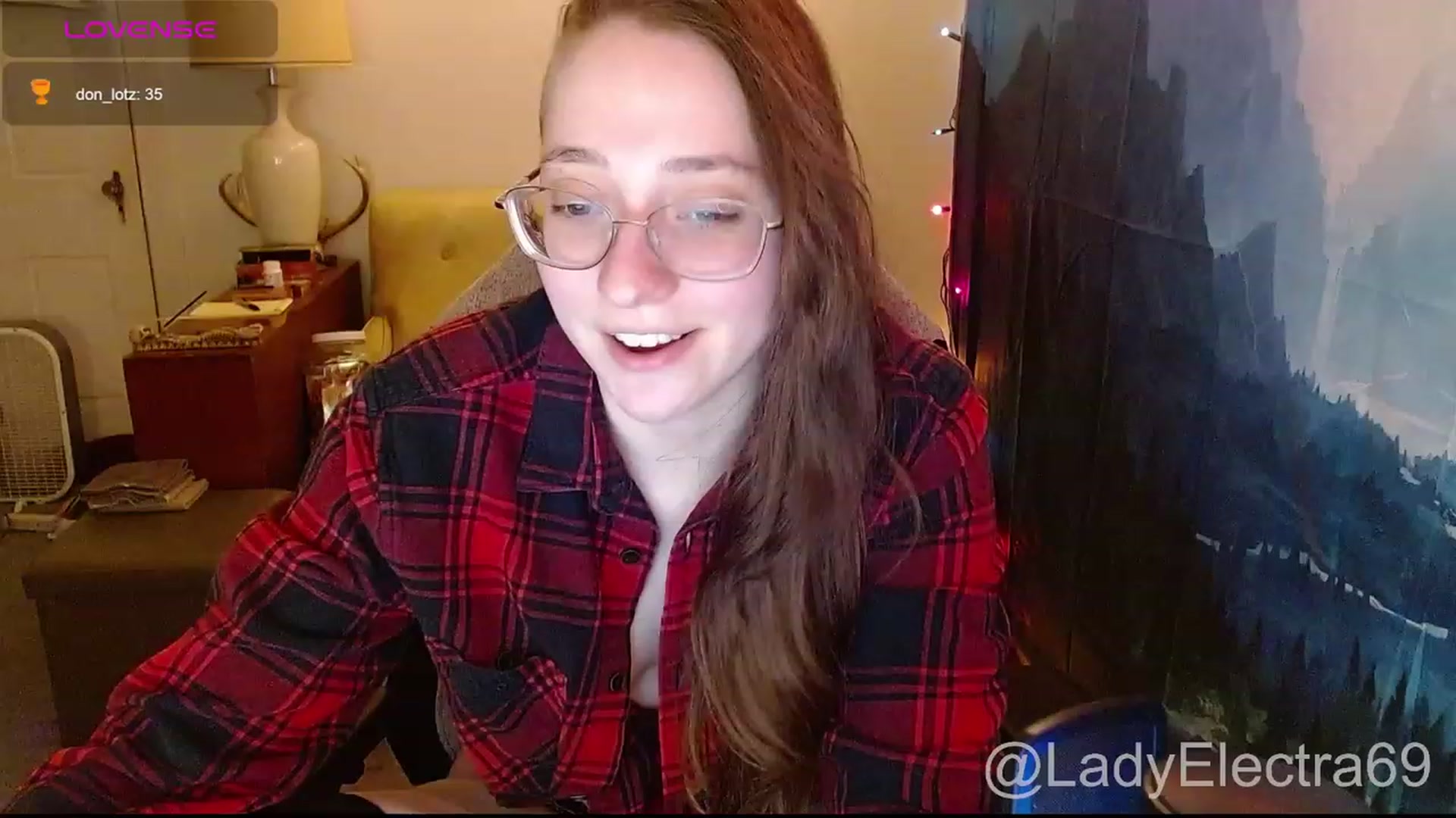 Gallery image thumbnail from LadyElectra69's myfreecams stream on, 01/03/2024, 22:36 image 14 of 20