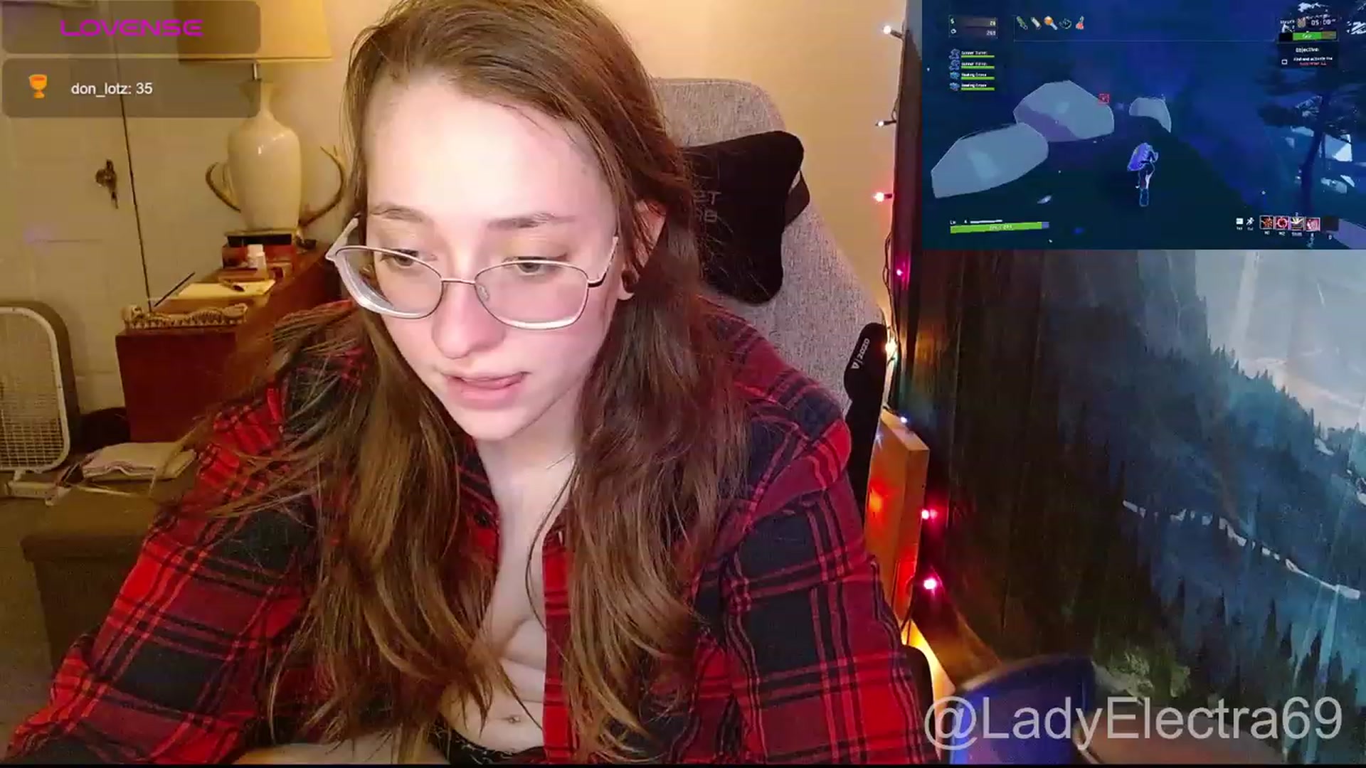 Gallery image thumbnail from LadyElectra69's myfreecams stream on, 01/04/2024, 24:40 image 2 of 20