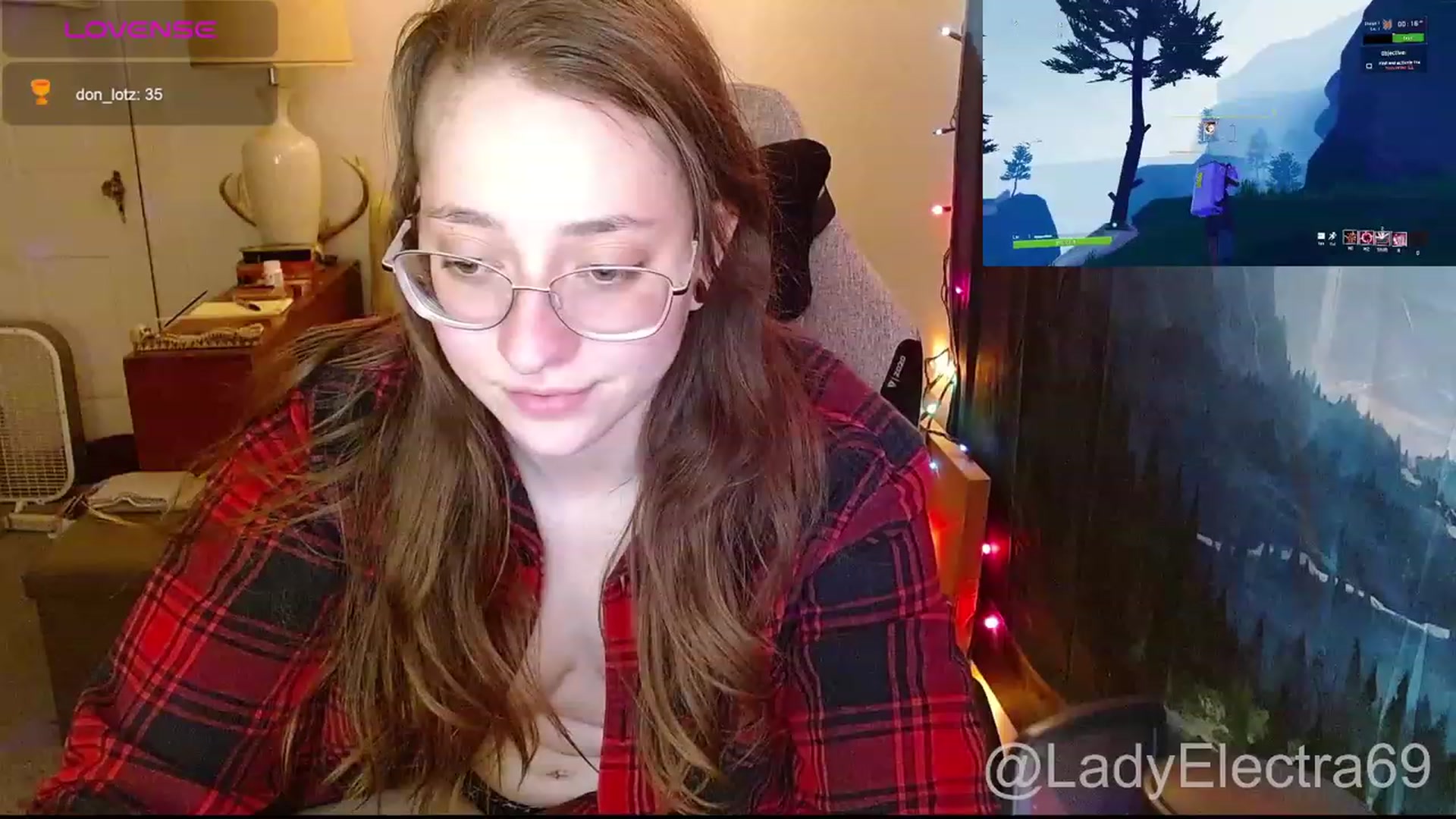 Gallery image thumbnail from LadyElectra69's myfreecams stream on, 01/04/2024, 24:40 image 1 of 20