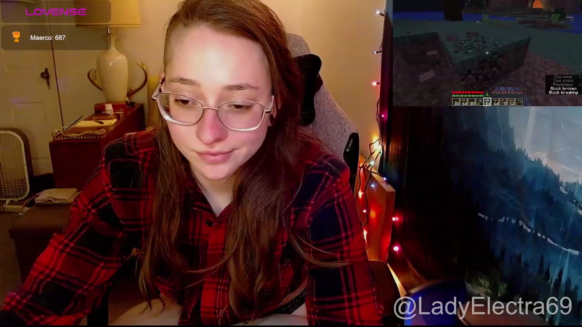 Gallery image thumbnail from LadyElectra69's myfreecams stream on, 01/04/2024, 02:19 image 18 of 20