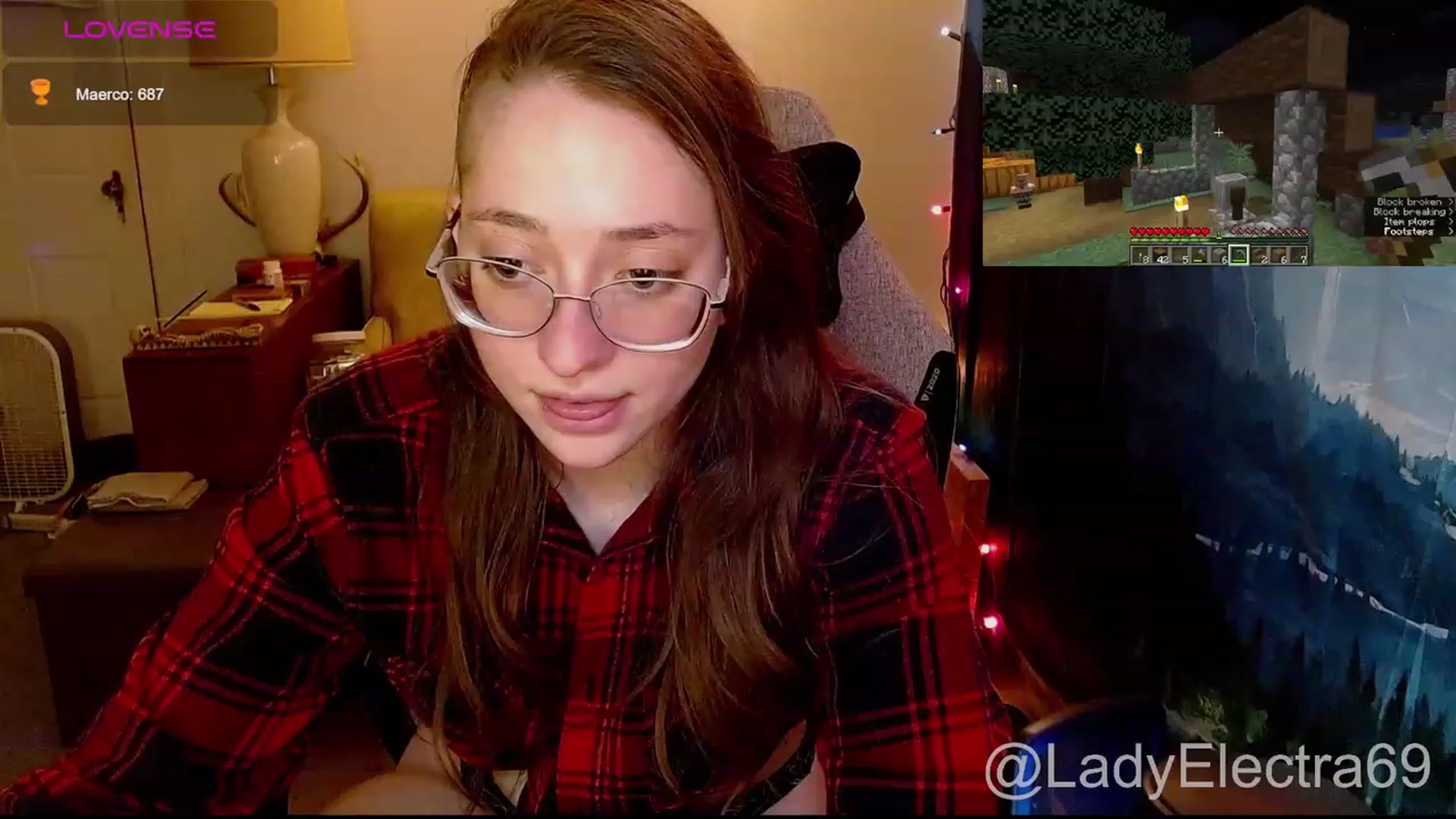 Gallery image thumbnail from LadyElectra69's myfreecams stream on, 01/04/2024, 02:19 image 8 of 20