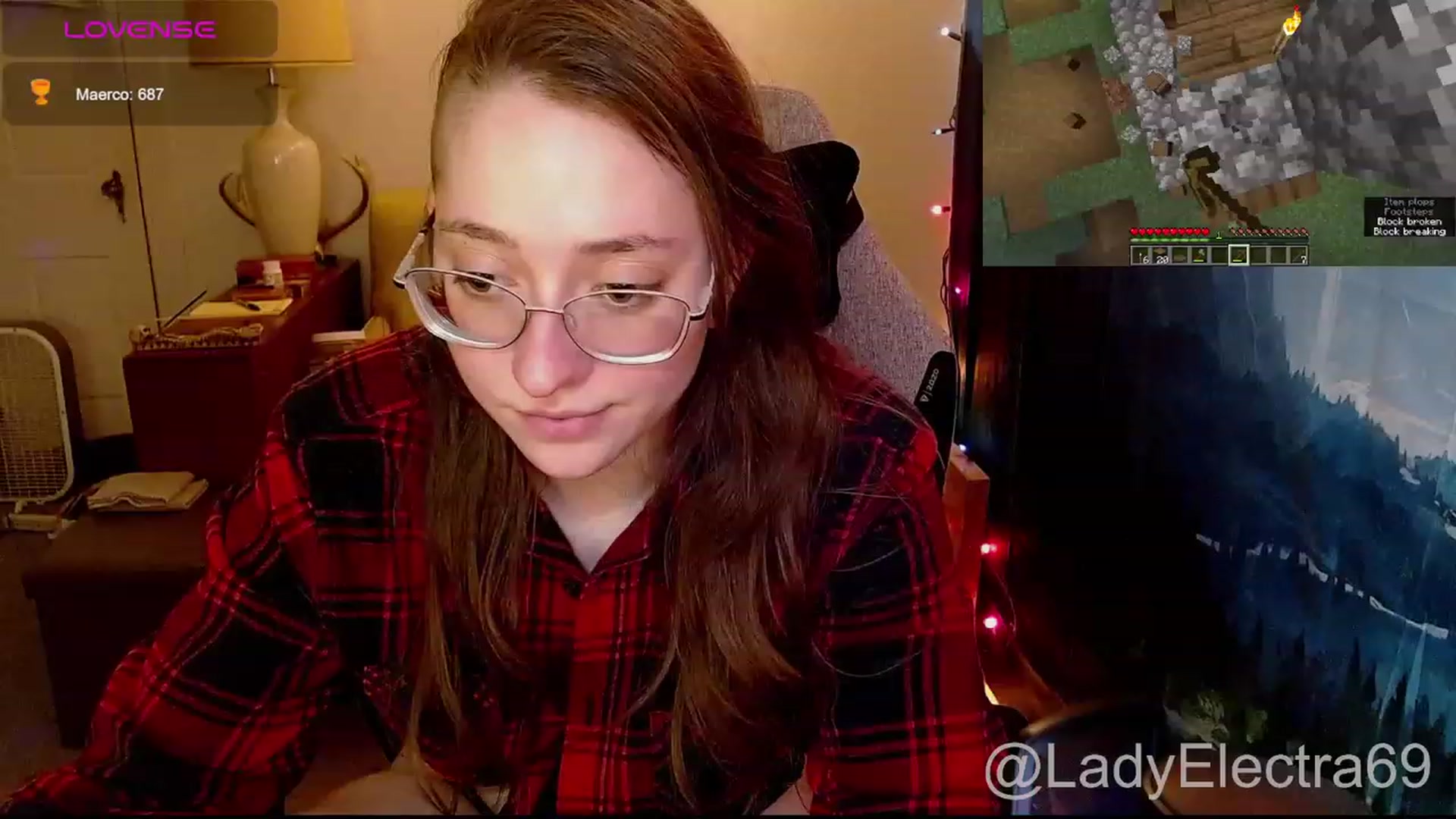 Gallery image thumbnail from LadyElectra69's myfreecams stream on, 01/04/2024, 02:19 image 7 of 20