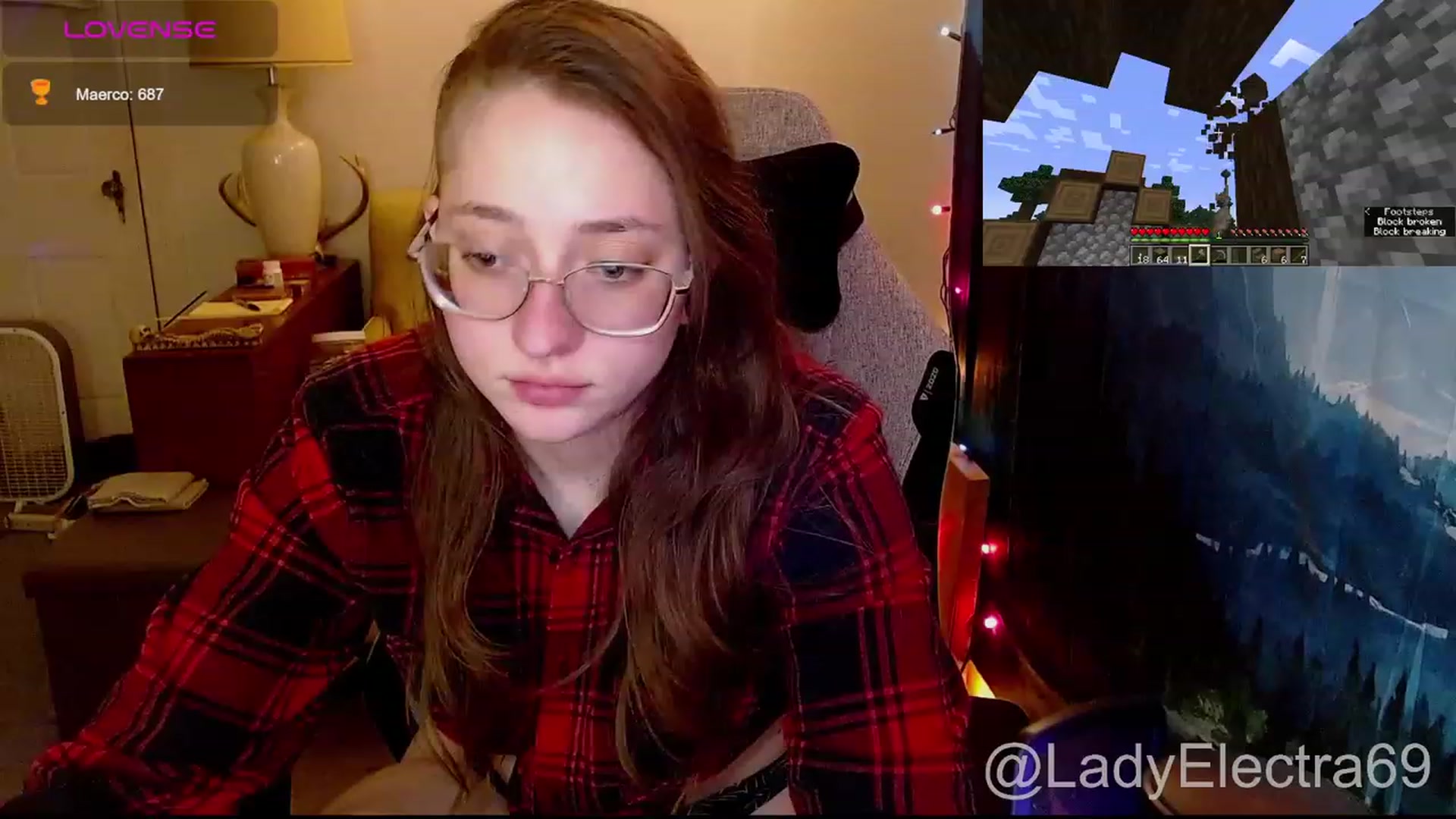 Gallery image thumbnail from LadyElectra69's myfreecams stream on, 01/04/2024, 02:19 image 11 of 20