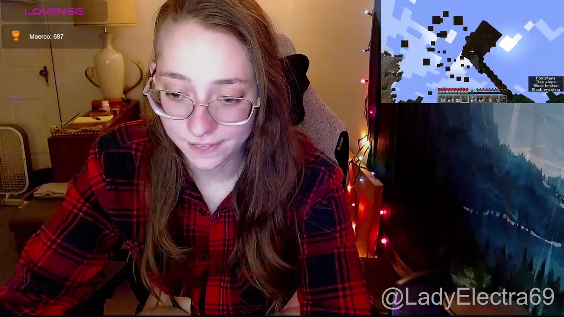 Gallery image thumbnail from LadyElectra69's myfreecams stream on, 01/04/2024, 02:19 image 14 of 20