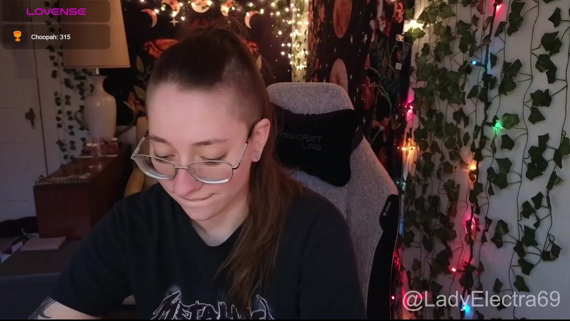 Gallery image thumbnail from LadyElectra69's myfreecams stream on, 01/10/2024, 20:23 image 10 of 20