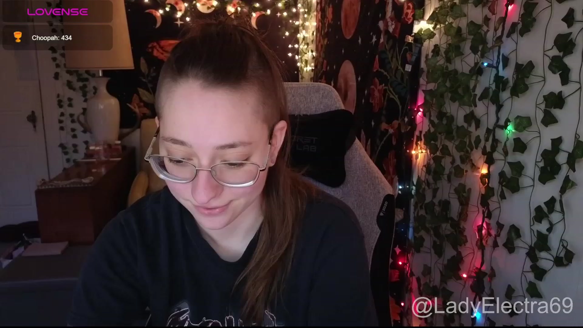 Gallery image thumbnail from LadyElectra69's myfreecams stream on, 01/10/2024, 20:23 image 17 of 20