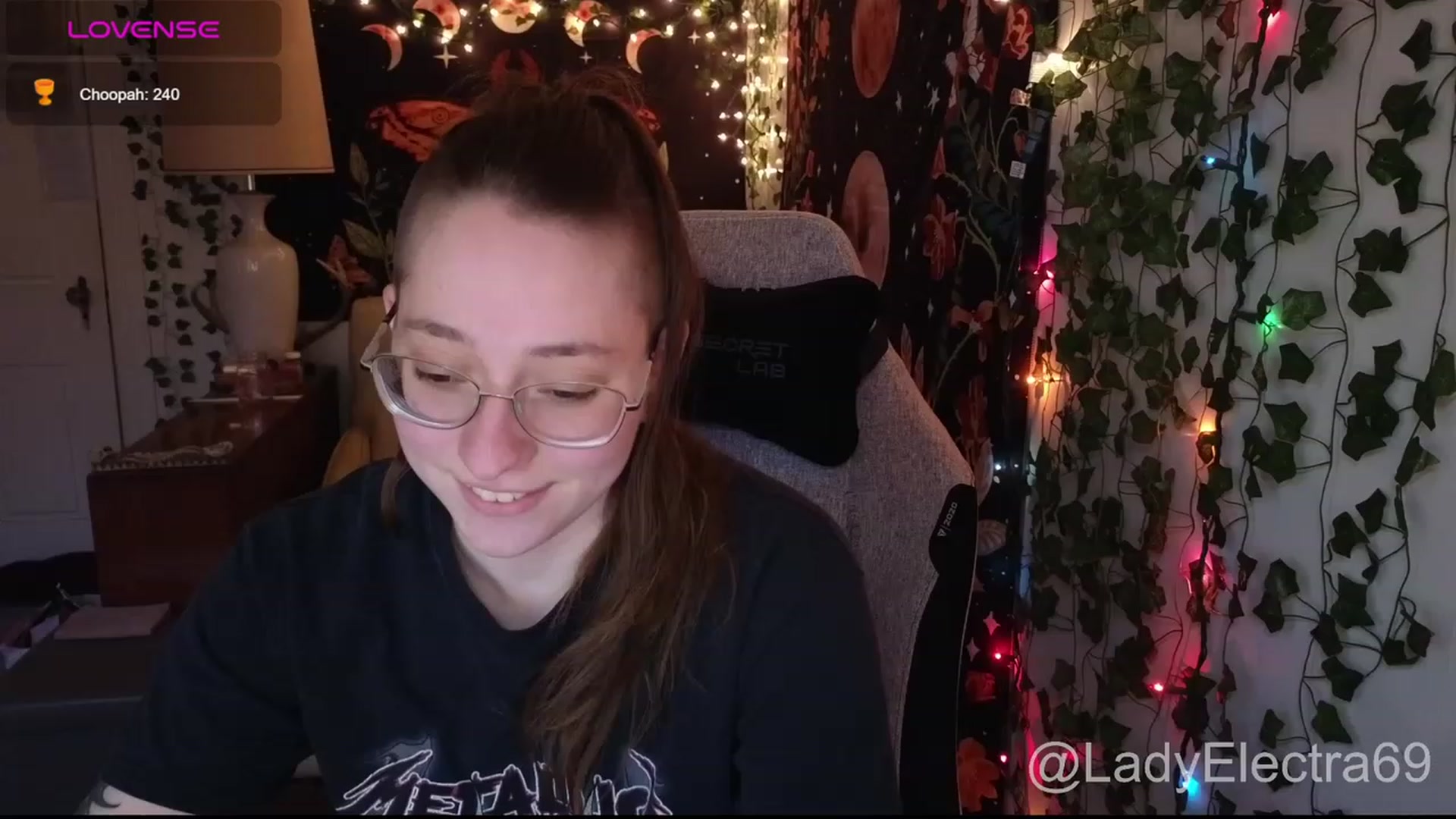 Gallery image thumbnail from LadyElectra69's myfreecams stream on, 01/10/2024, 20:23 image 2 of 20