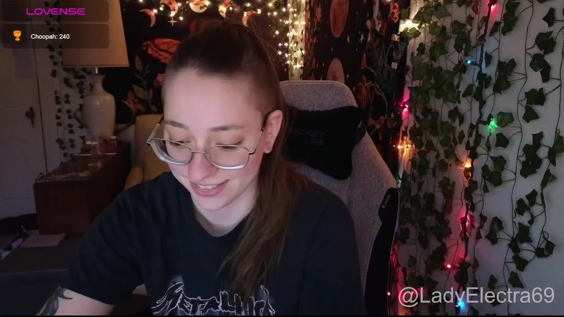 Gallery image thumbnail from LadyElectra69's myfreecams stream on, 01/10/2024, 20:23 image 8 of 20