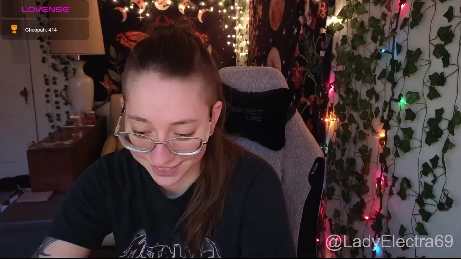 Gallery image thumbnail from LadyElectra69's myfreecams stream on, 01/10/2024, 20:23 image 13 of 20